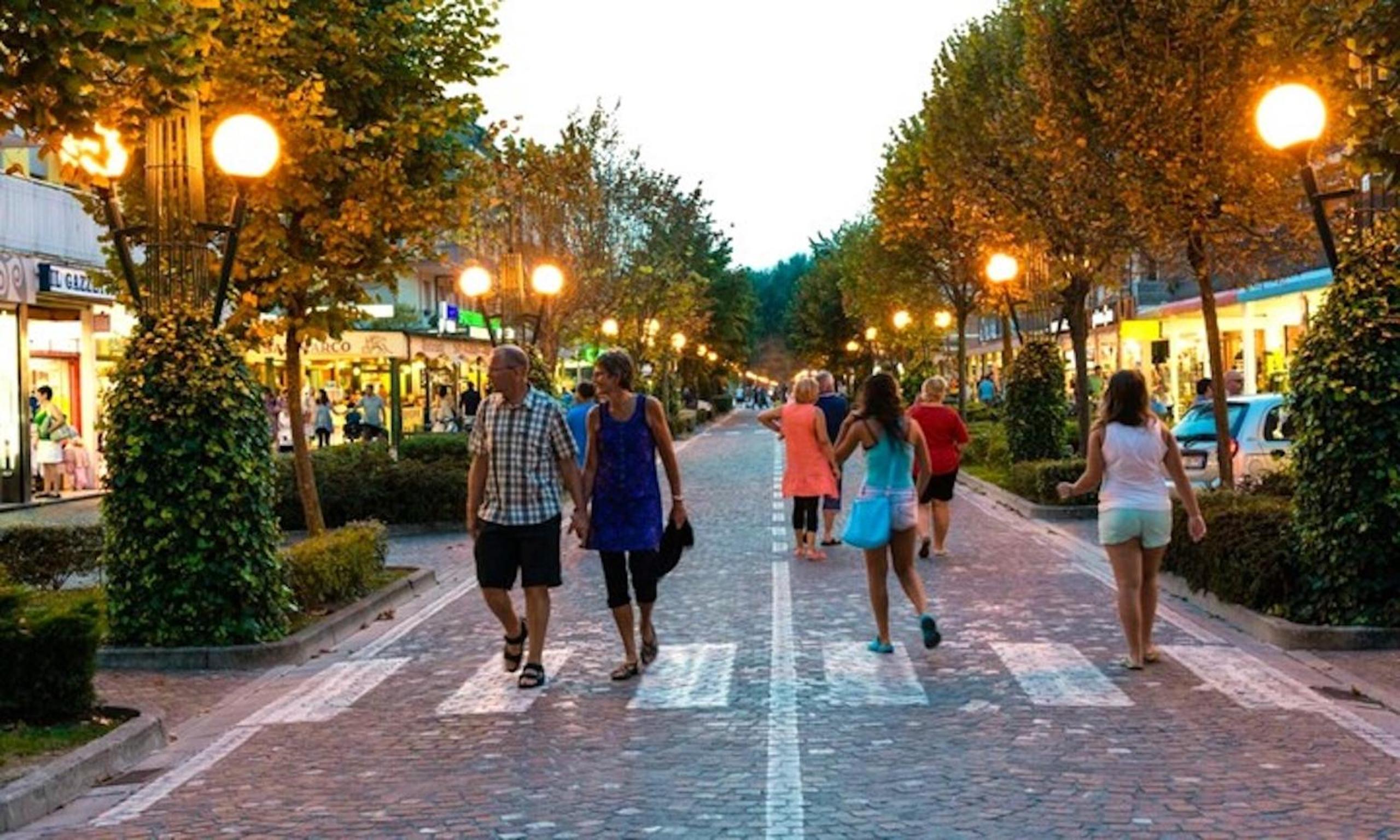 Flat in a residence with shared pool photo 4