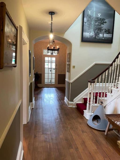 Glandwr hall - 6 Bed - Magnificent Country House with Indoor Swimming Pool & Jacuzzi view 5