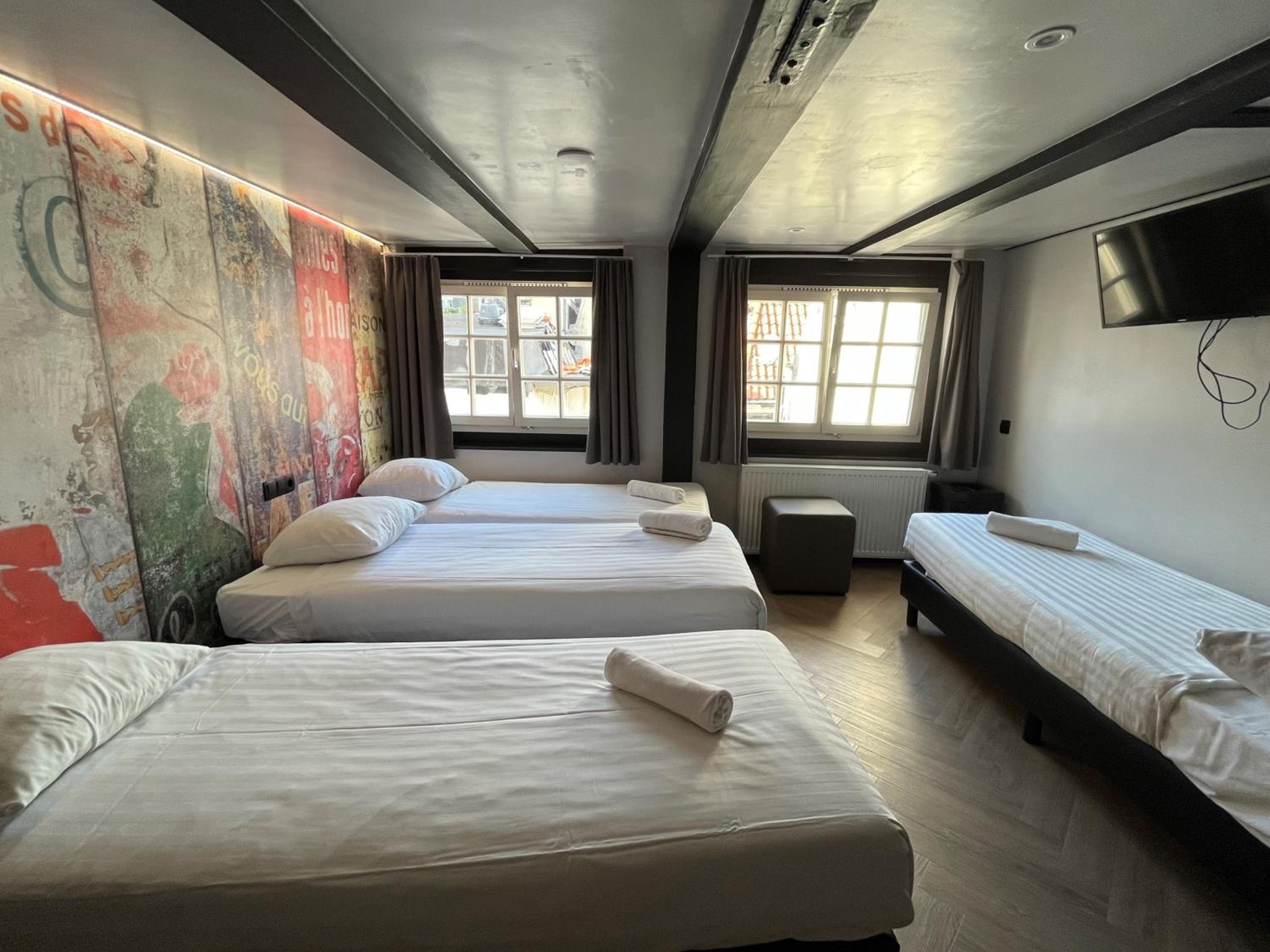 Heart of Amsterdam Hostel