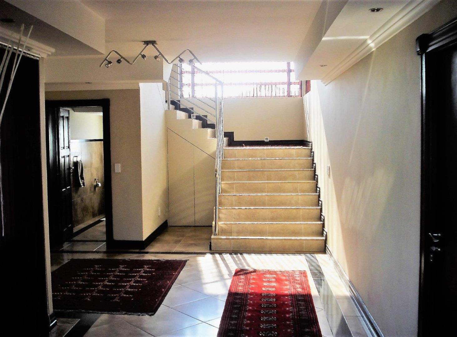 Palazzo Gardens -Self catering Guesthouse view 5