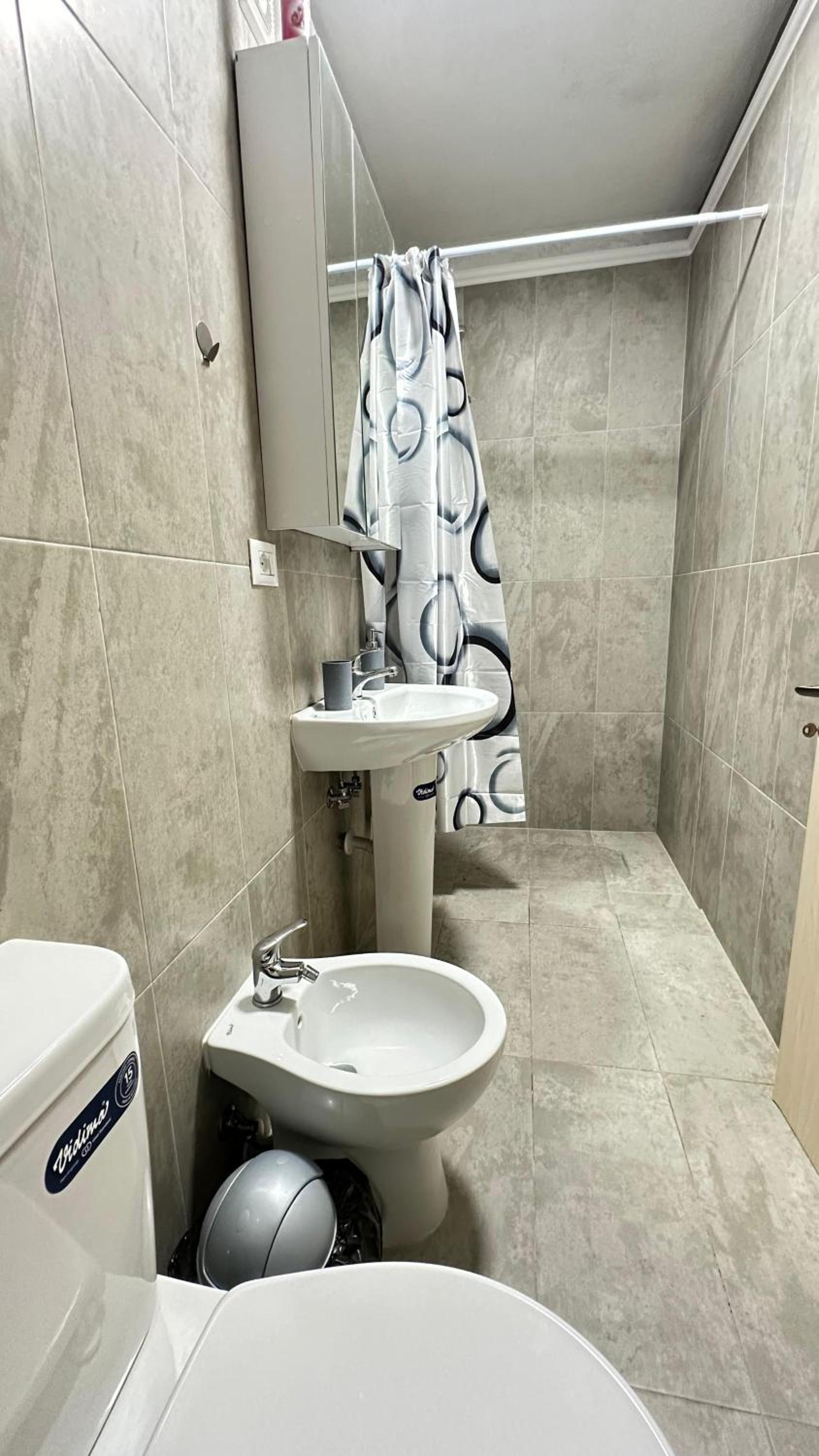 Pazari i Ri: Central Cozy Stay