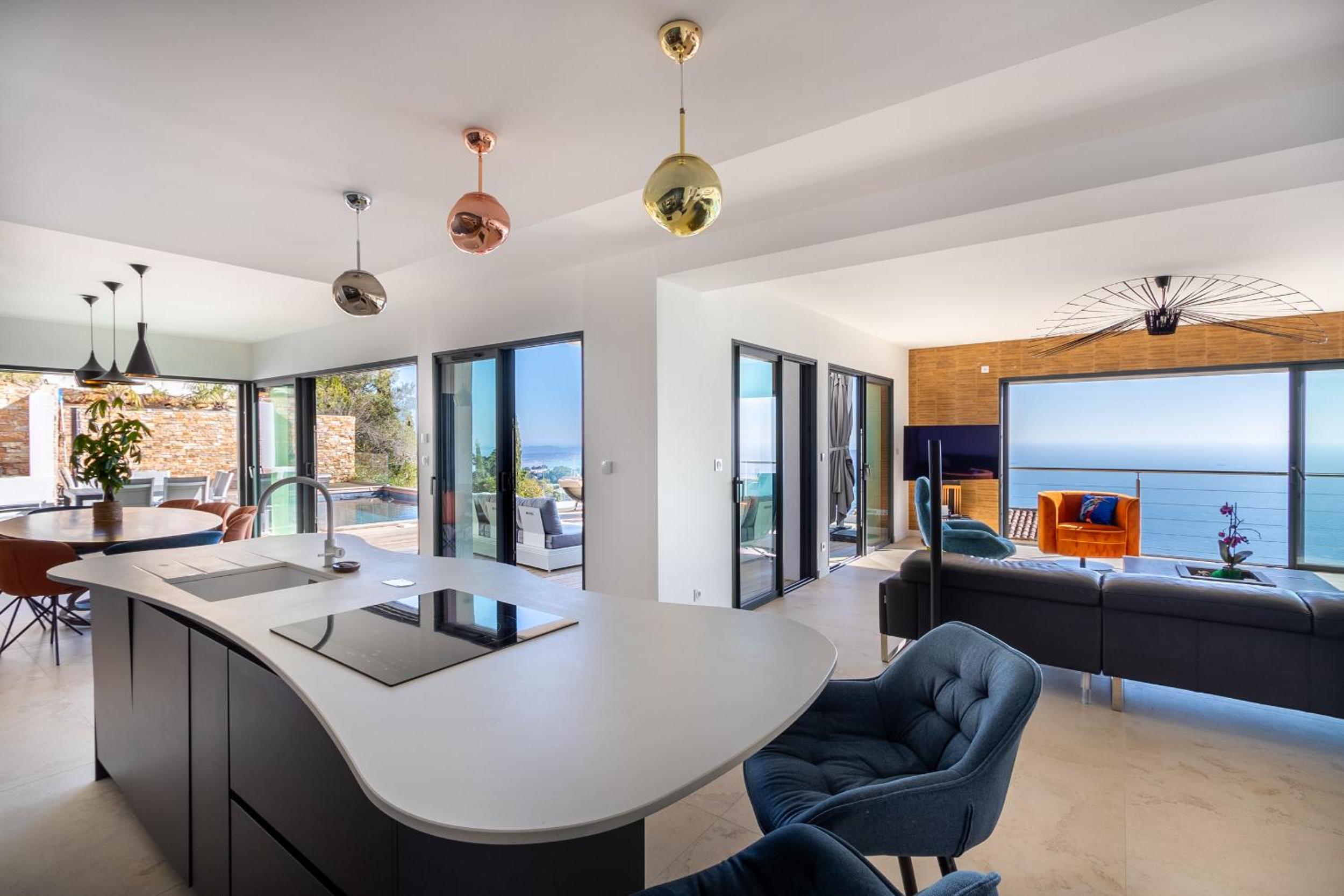 Villa 5 Etoiles vue sur les Iles d'Or Carqueiranne Sea and Mountain Pleasure Villa Vue Mer La Californie
