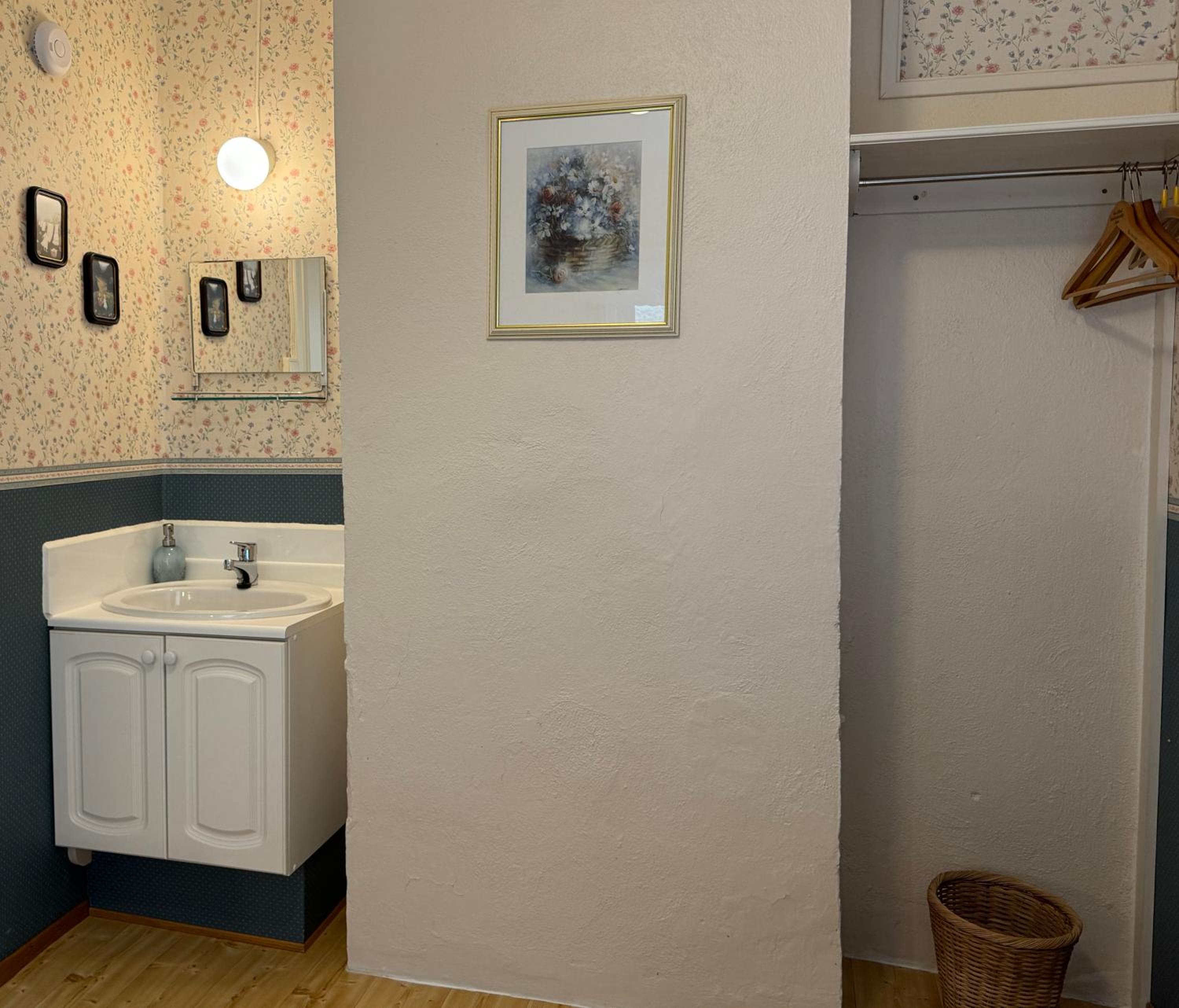 Photo 46