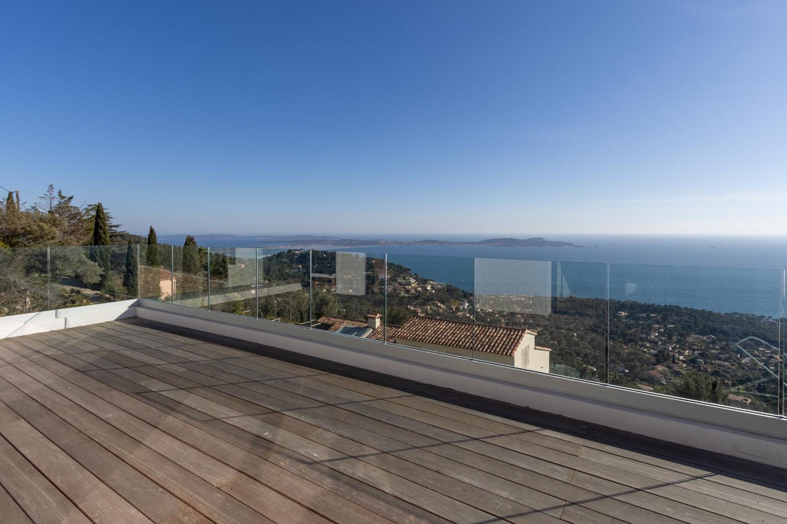 Villa 5 Etoiles vue sur les Iles d'Or Carqueiranne Sea and Mountain Pleasure Villa Vue Mer La Californie