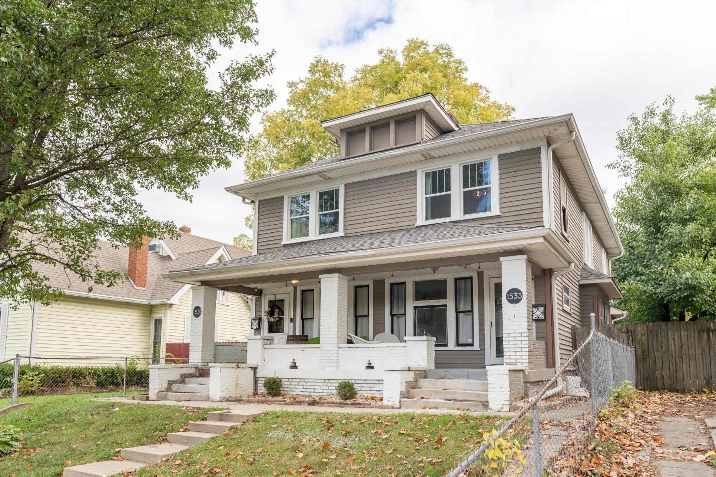 Indianapolis Vacations - Cozy Home Near Fountain Square 5 Min Lucas Oil - Property Image 24
