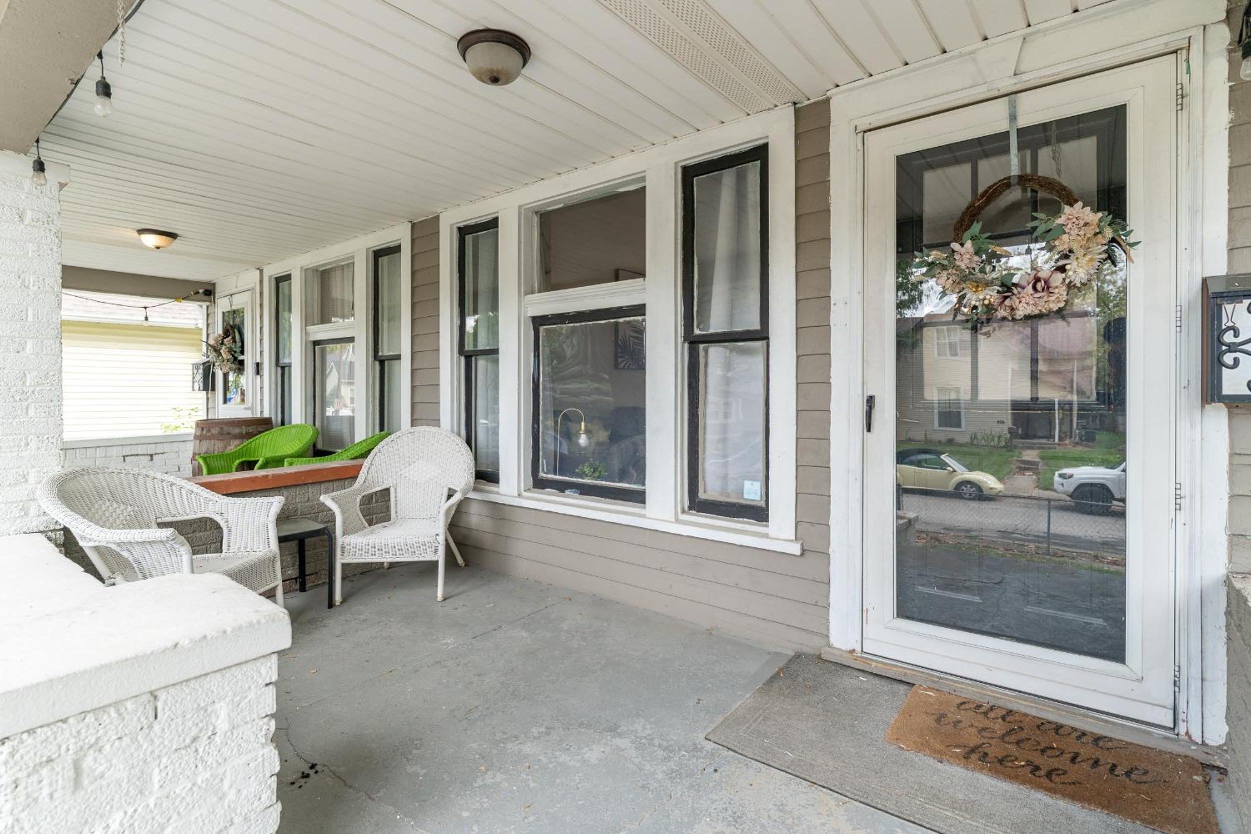 Indianapolis Vacations - Cozy Home Near Fountain Square 5 Min Lucas Oil - Property Image 15