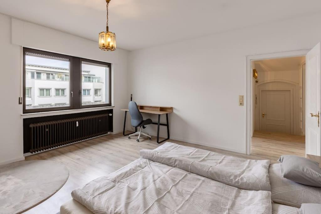 Wohnung mit Küche, Balkon, Netflix im Herzen von Neheim