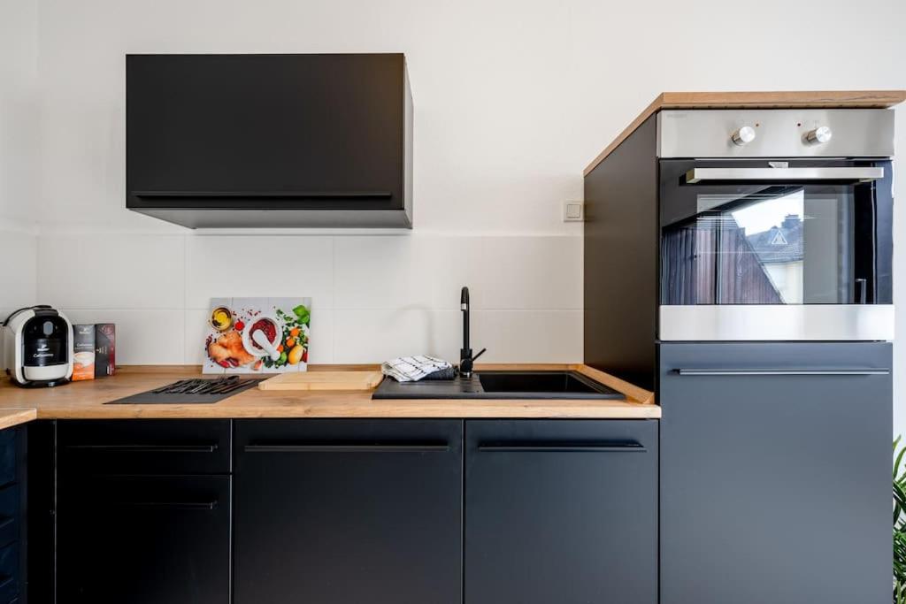 Wohnung mit Küche, Balkon, Netflix im Herzen von Neheim