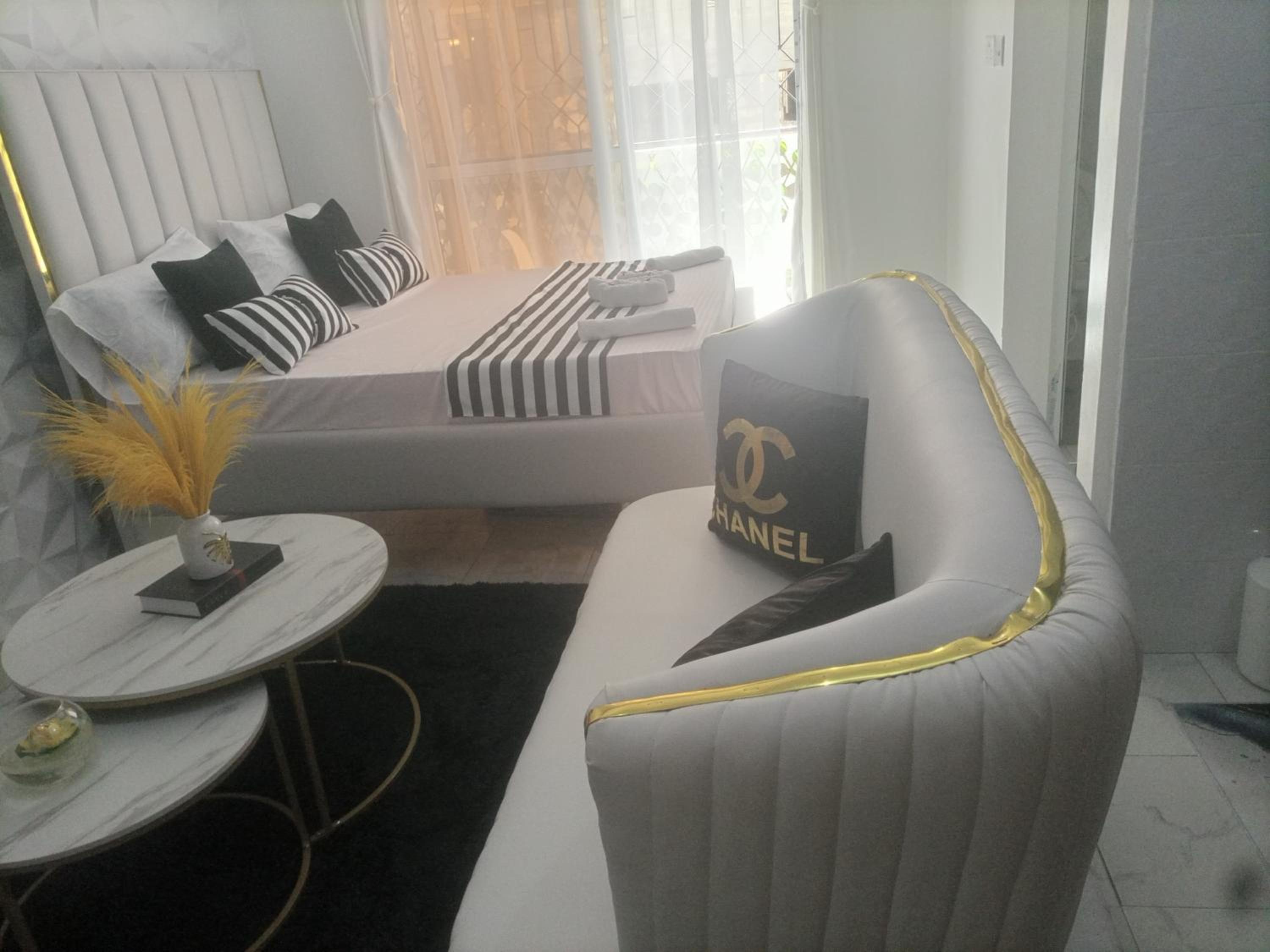 Stylish villa homes view 5