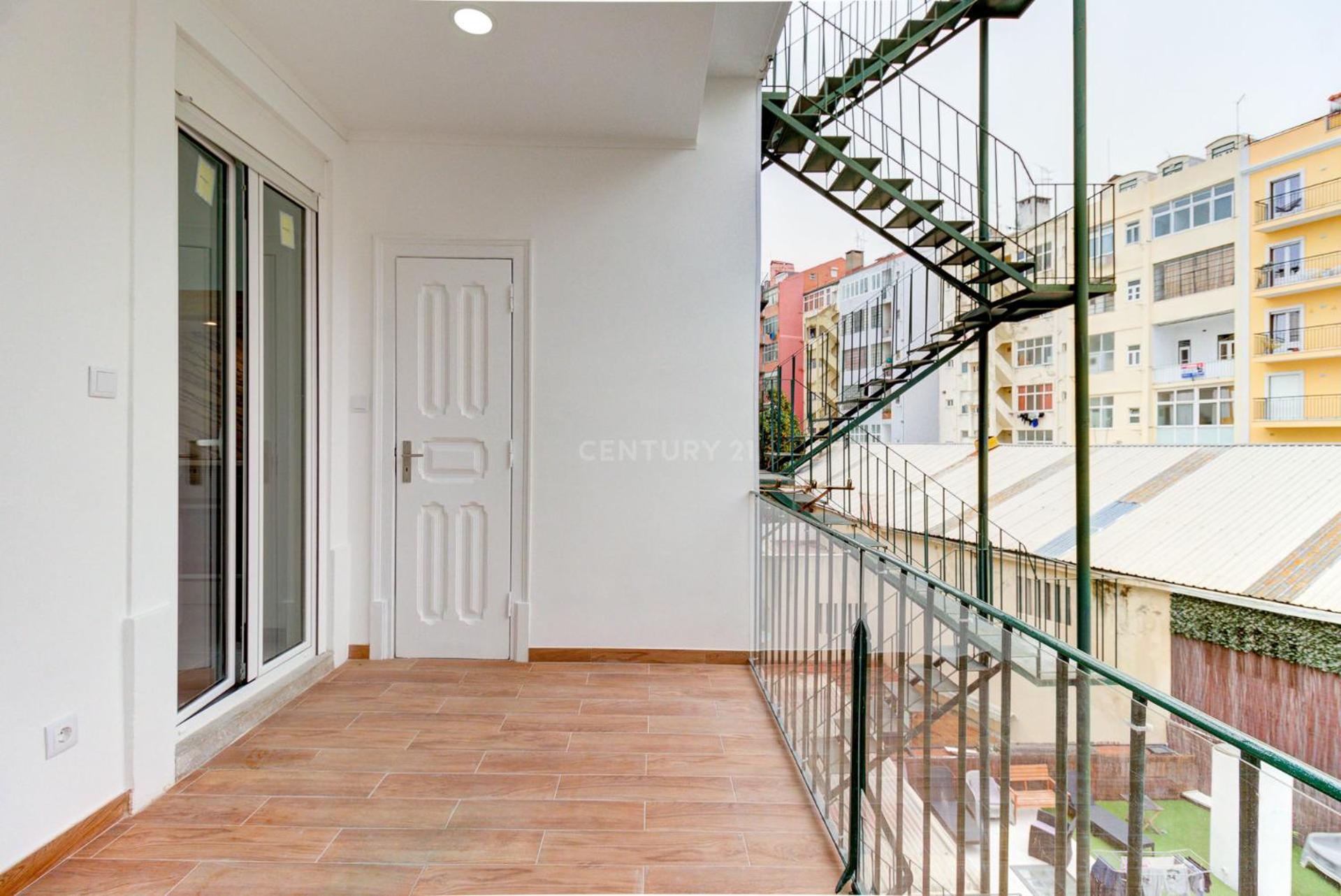 Quarto Aconchegante com janela e vista para cidade ( Inferior a 10m2 ) view 2