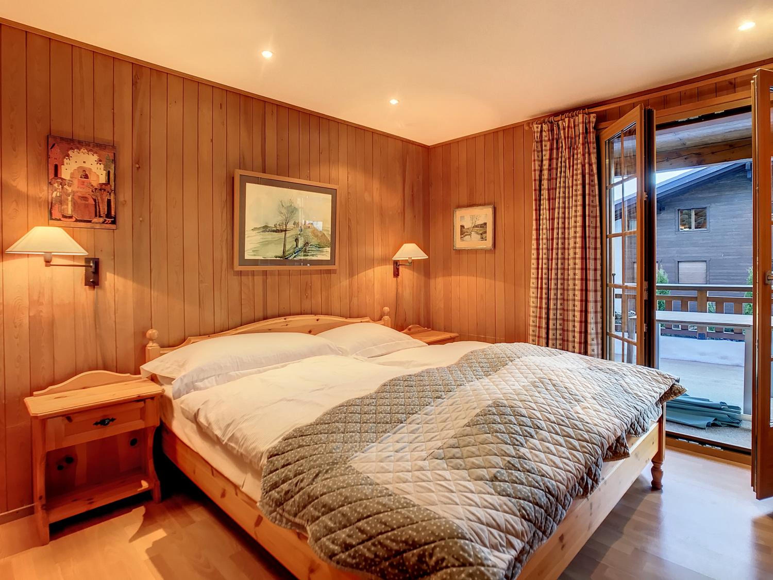 Reine des Pres 1er view 3