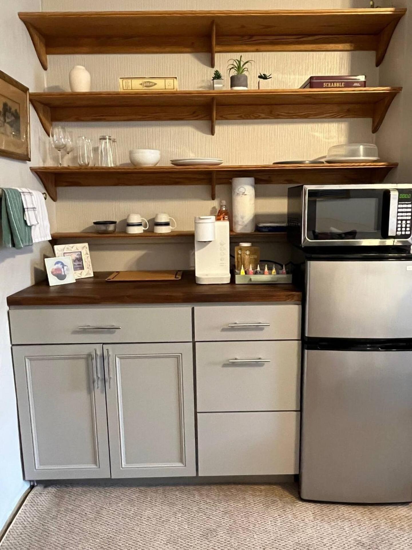 Spacious Suite Wkitchenette view 2