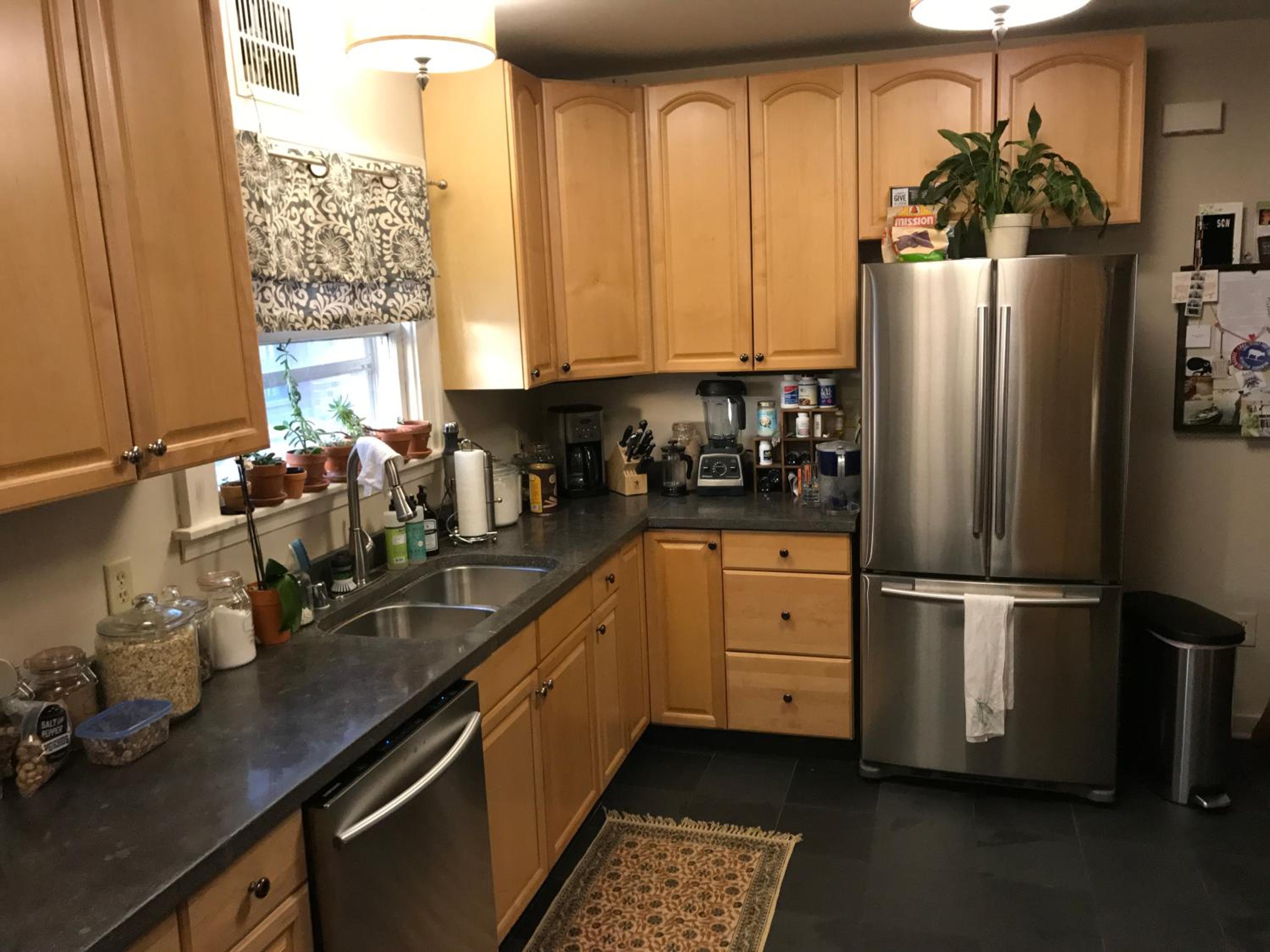 Beautiful Luxury Suite A & B of Shorewood Home view 5