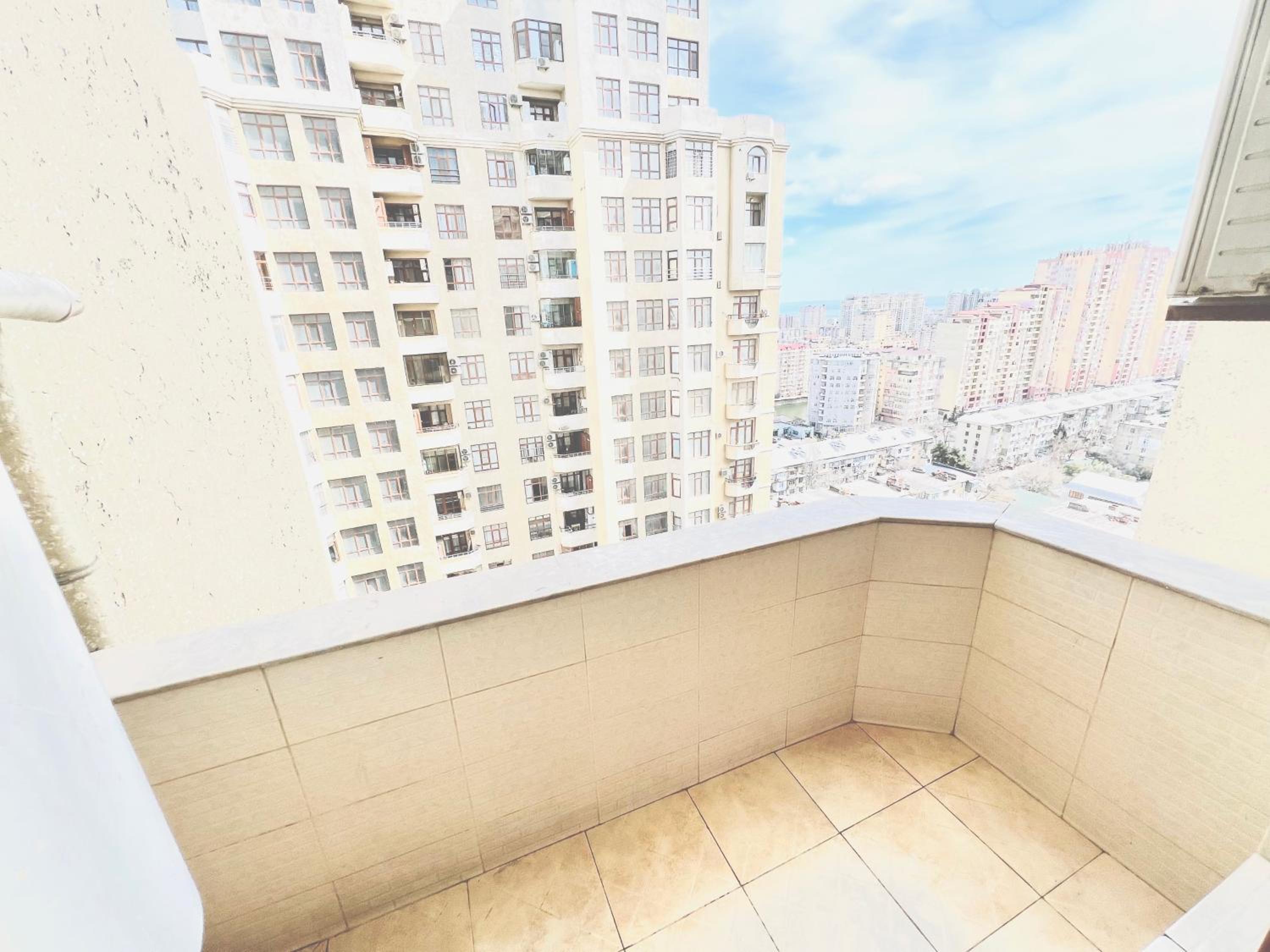 2-room luxurious apt - BAKU MALL