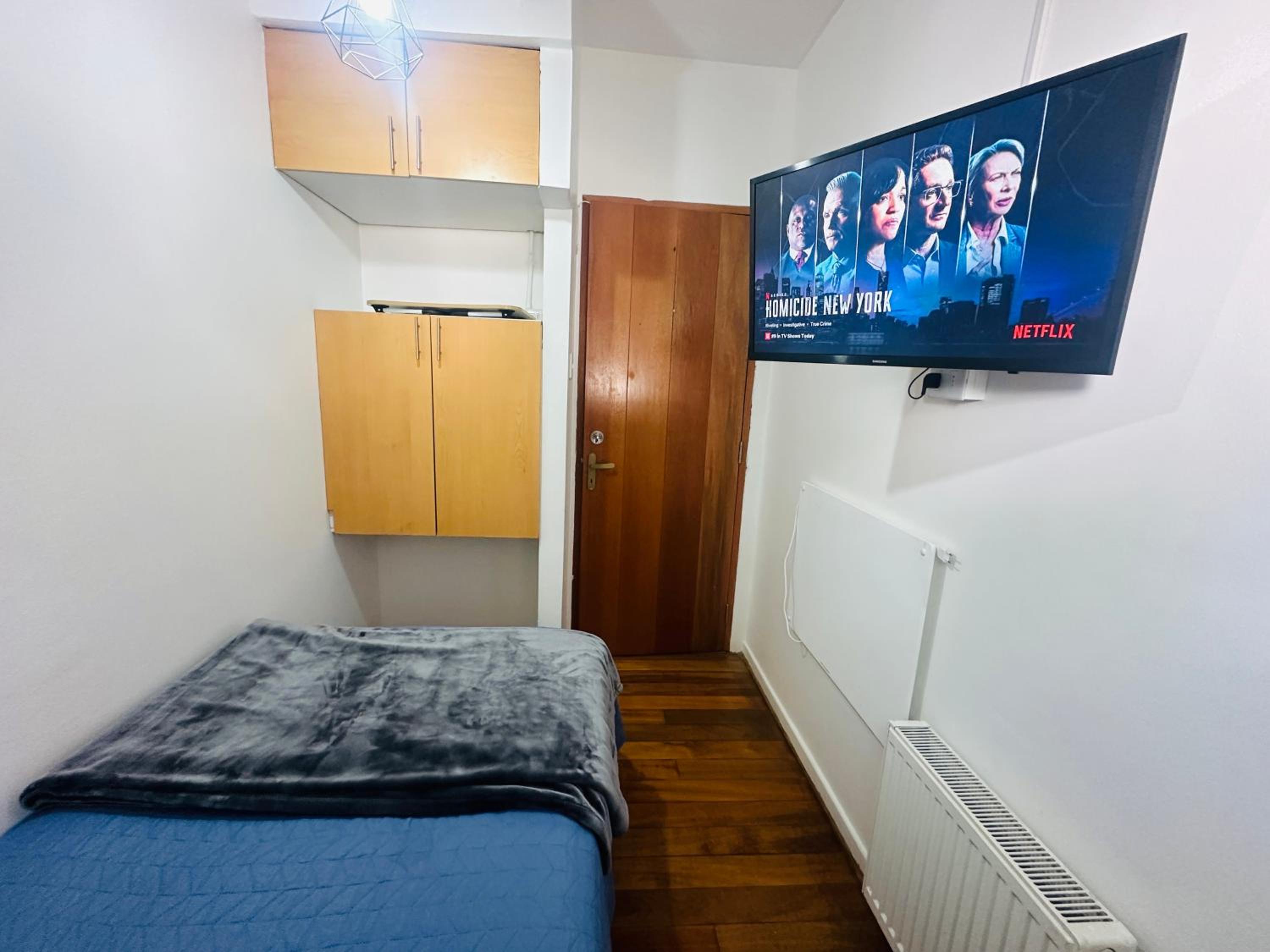 MAKTVB Europa - Hostal Boutique
