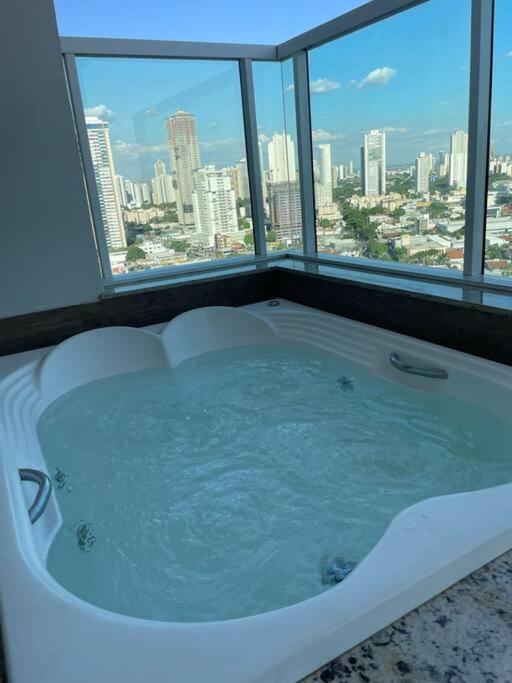 Jacuzzi aquecida na varanda!
