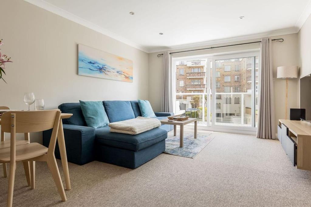 Bournemouth Sea Views, 2 Bed, lift, close to shops