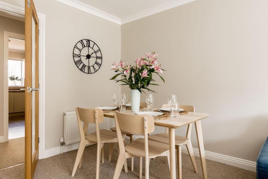 Bournemouth Sea Views, 2 Bed, lift, close to shops