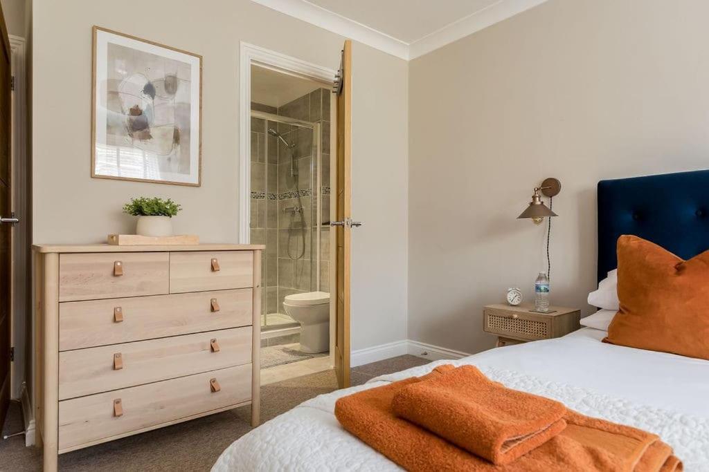 Bournemouth Sea Views, 2 Bed, lift, close to shops