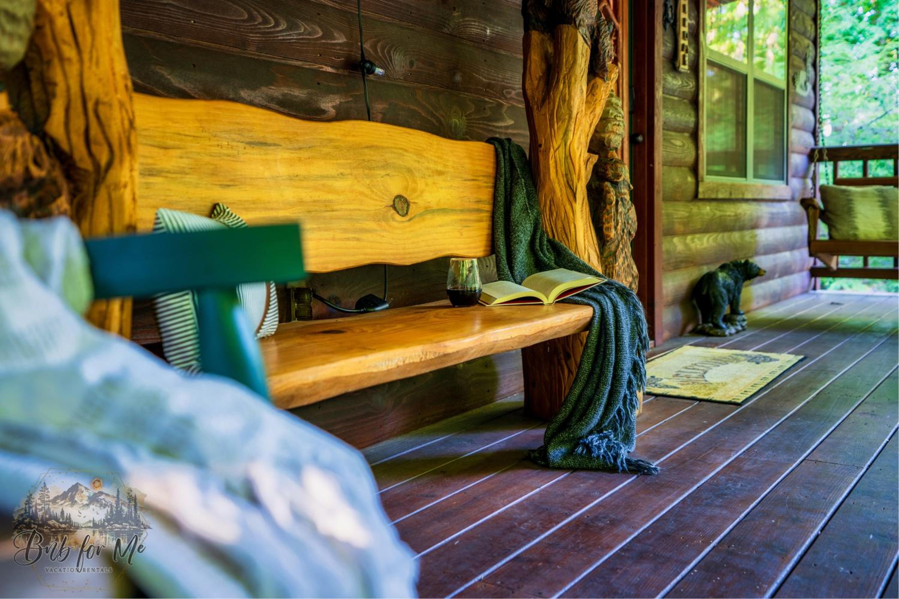 Beary Cozy Cabin - Nerf Battle, FirePit, Hot Tub, Arcade, Private, Close to Pigeon Forge - Property Image 2