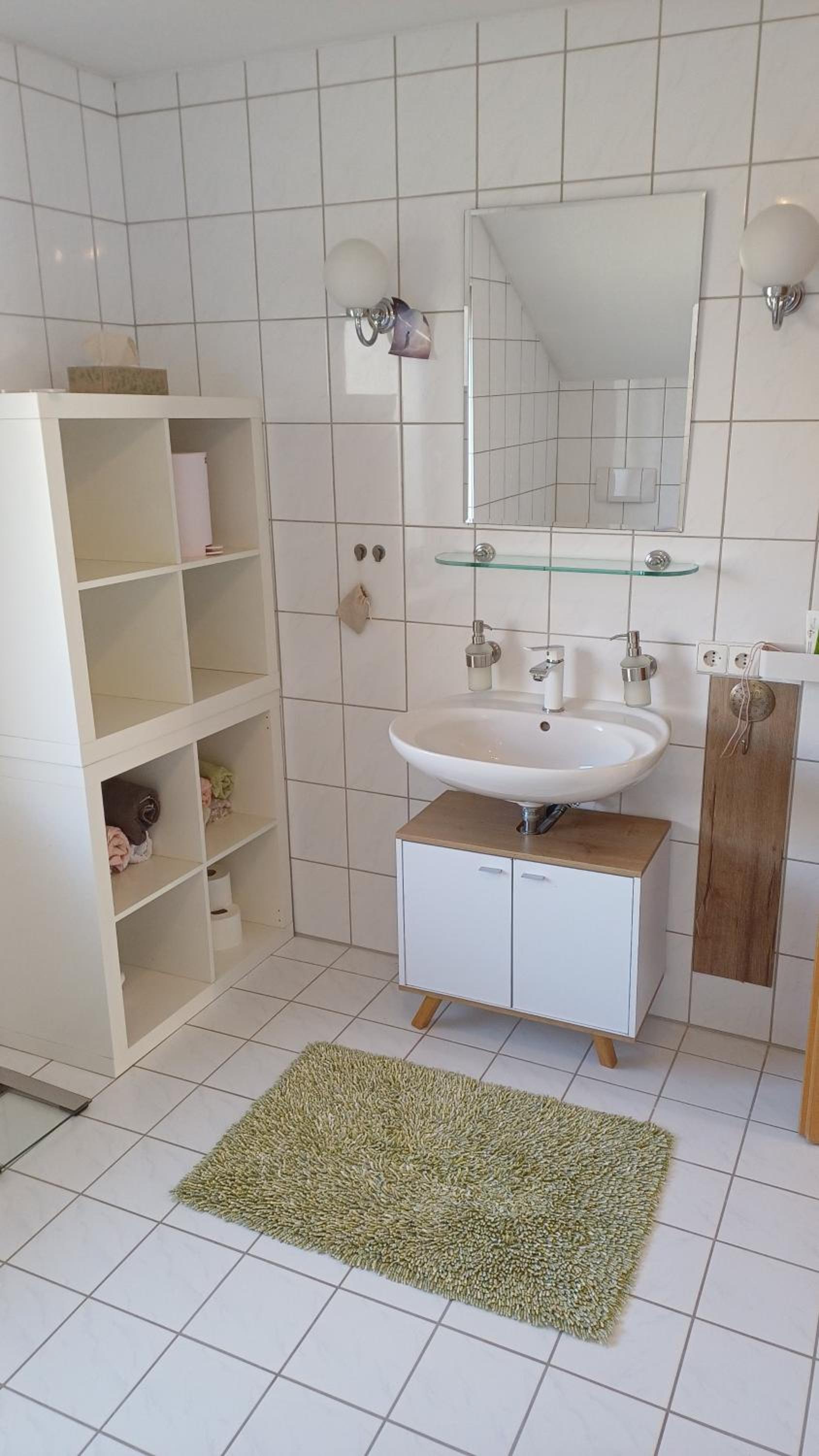 Helle schöne Dachgeschosswohnung mit Balkon