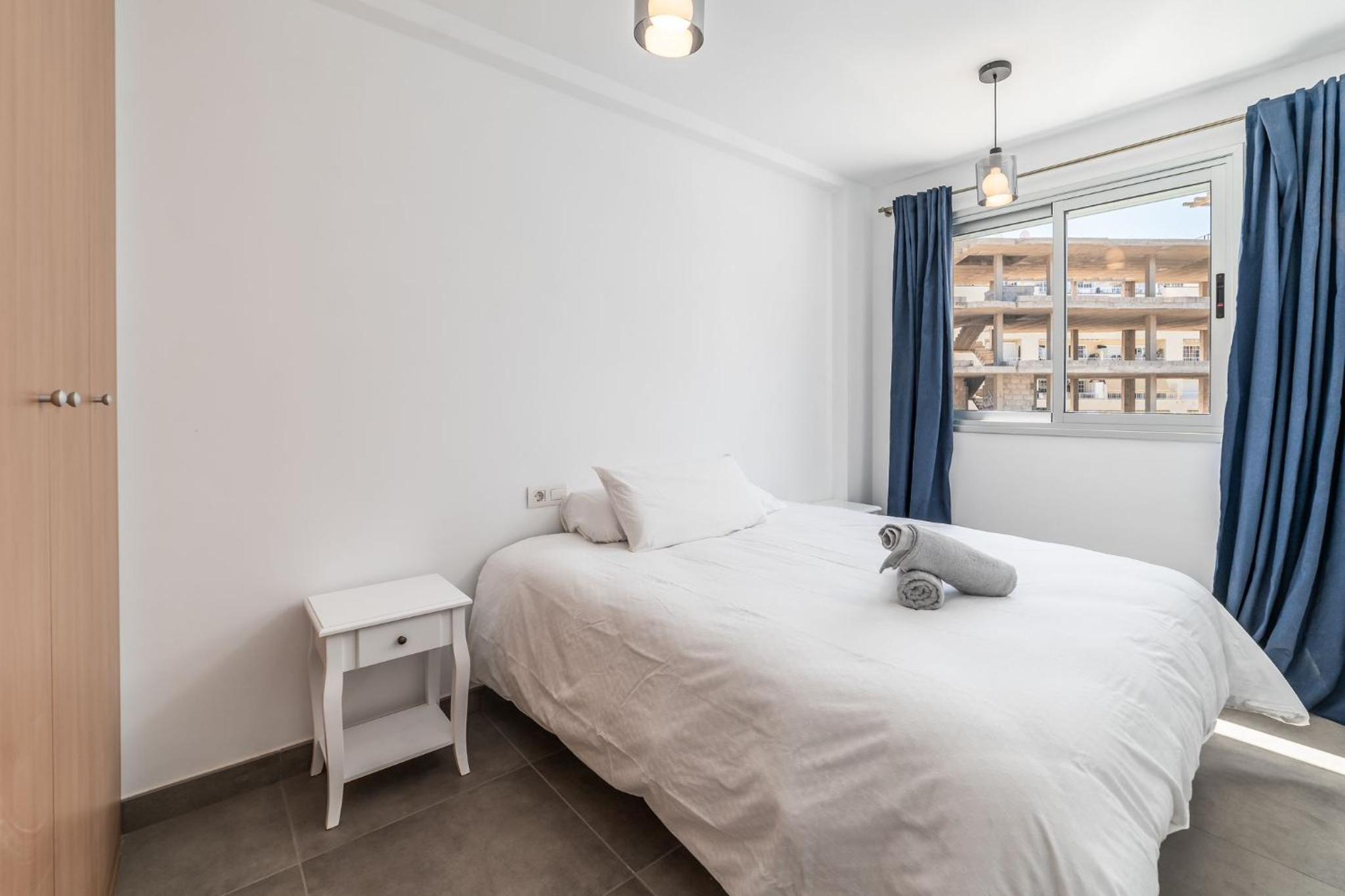 HAYAM APARTAMENTOS, LOS CRISTIANOs