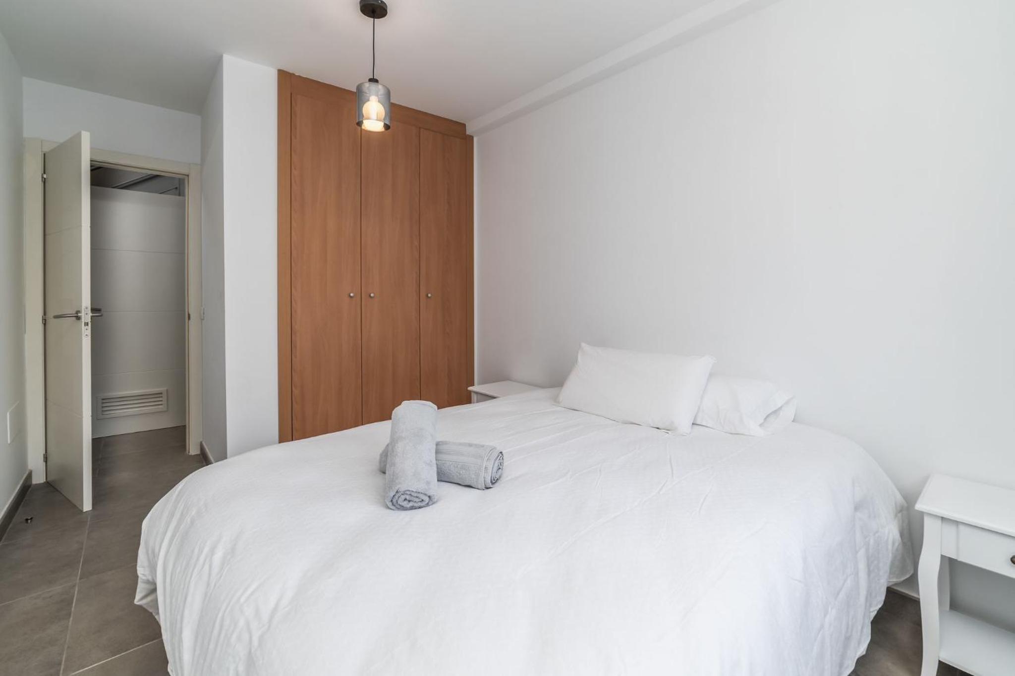 HAYAM APARTAMENTOS, LOS CRISTIANOs