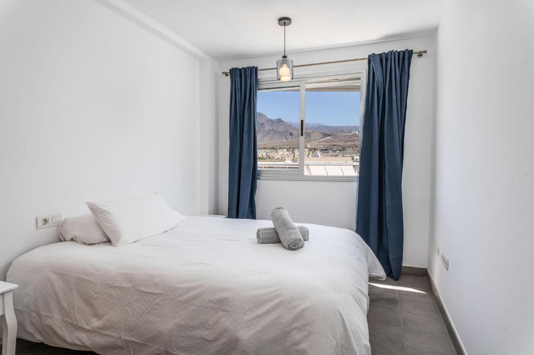 HAYAM APARTAMENTOS, LOS CRISTIANOs