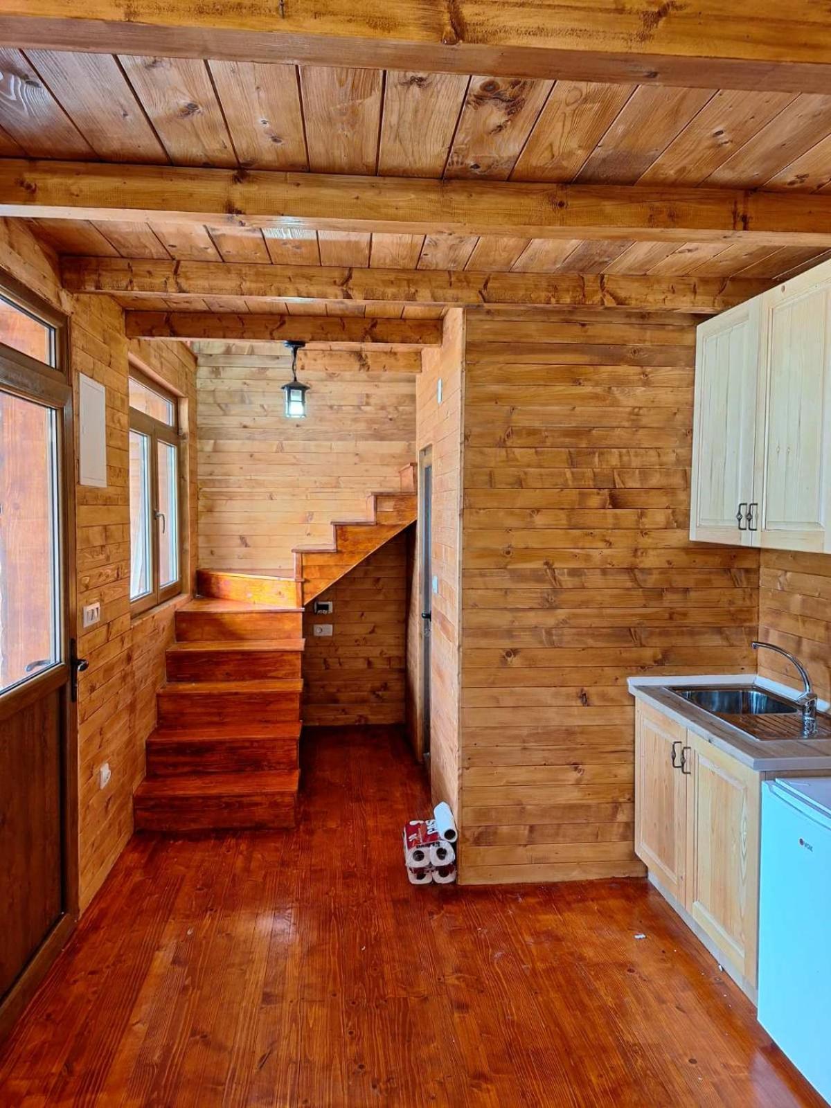 Zenith Campsite Apartments view 5
