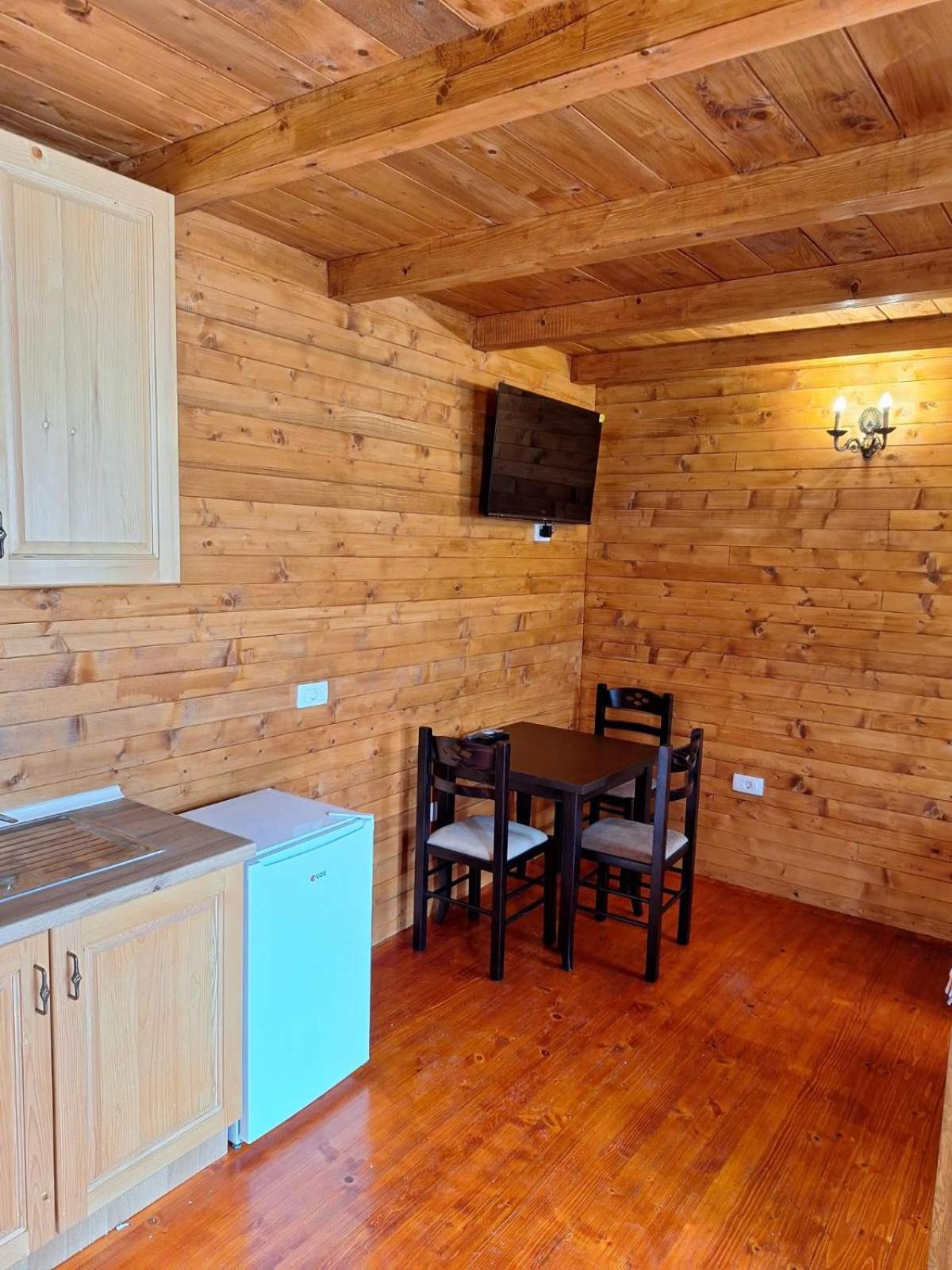 Zenith Campsite Apartments view 3