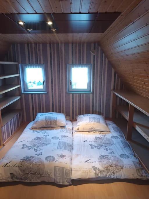 Ferienhaus am Elberadweg mit Sauna & Kamin - Natur, Erholung & S-Bahn-Anbindung - Saxon Oase