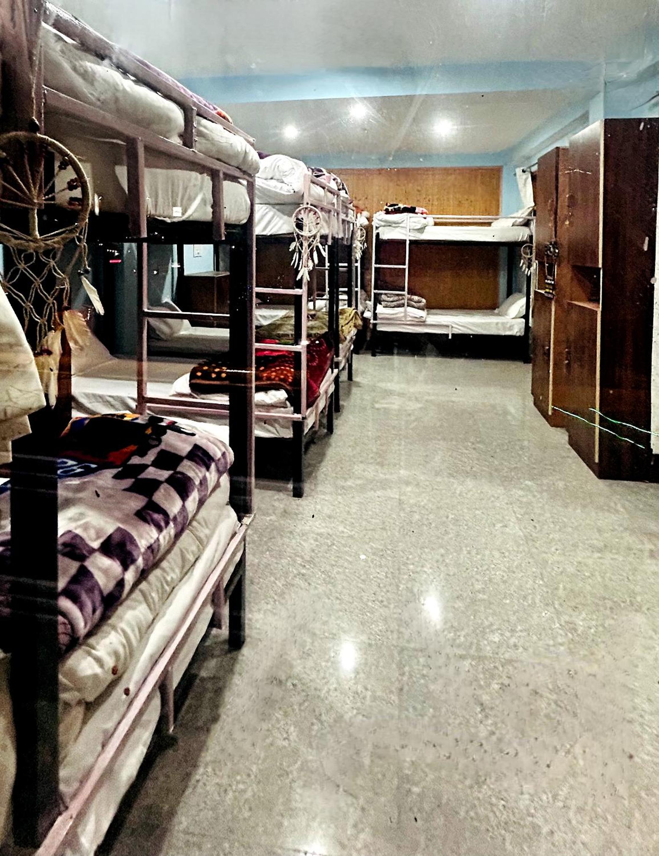 Clovee's Rooms Dorms and Restro view 3