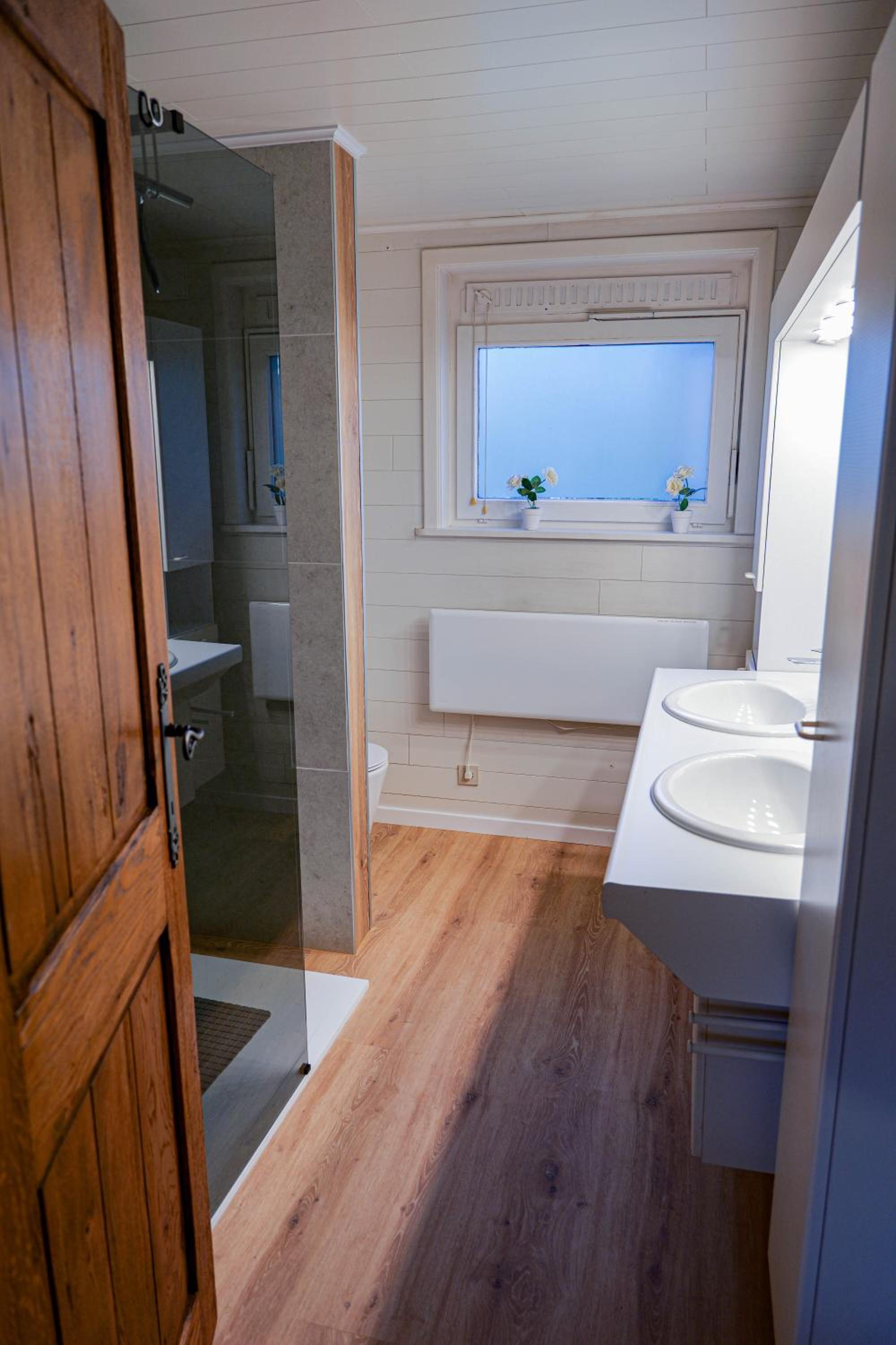 Le Colibri spa jacuzzi