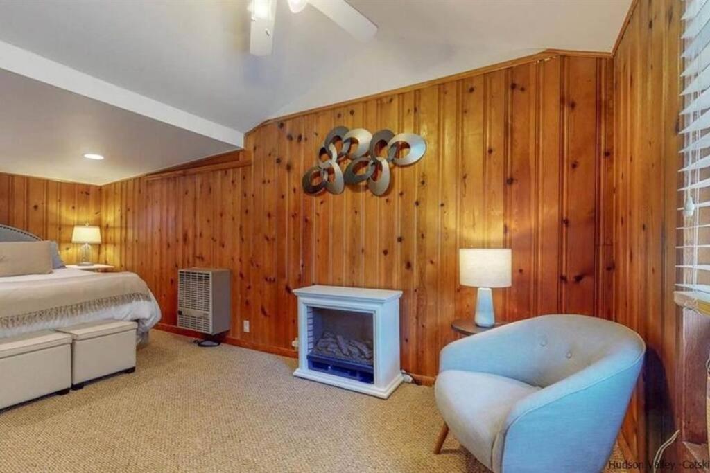 Cottage near Hunter Mountain and Woodstock view 4