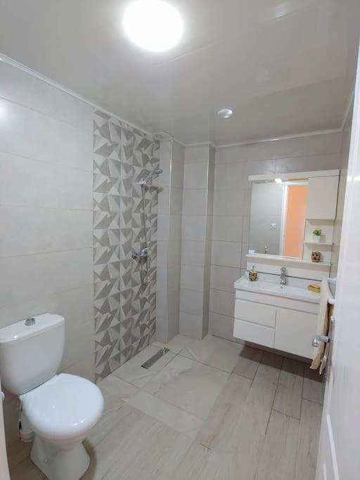 Appartement T2 avec terrasse et Vue mer à Béjaïa proche plage view 2