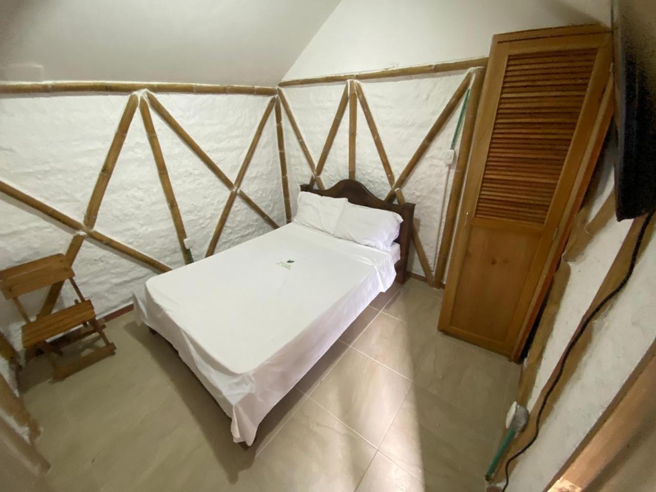 Cabaña rural con piscina
