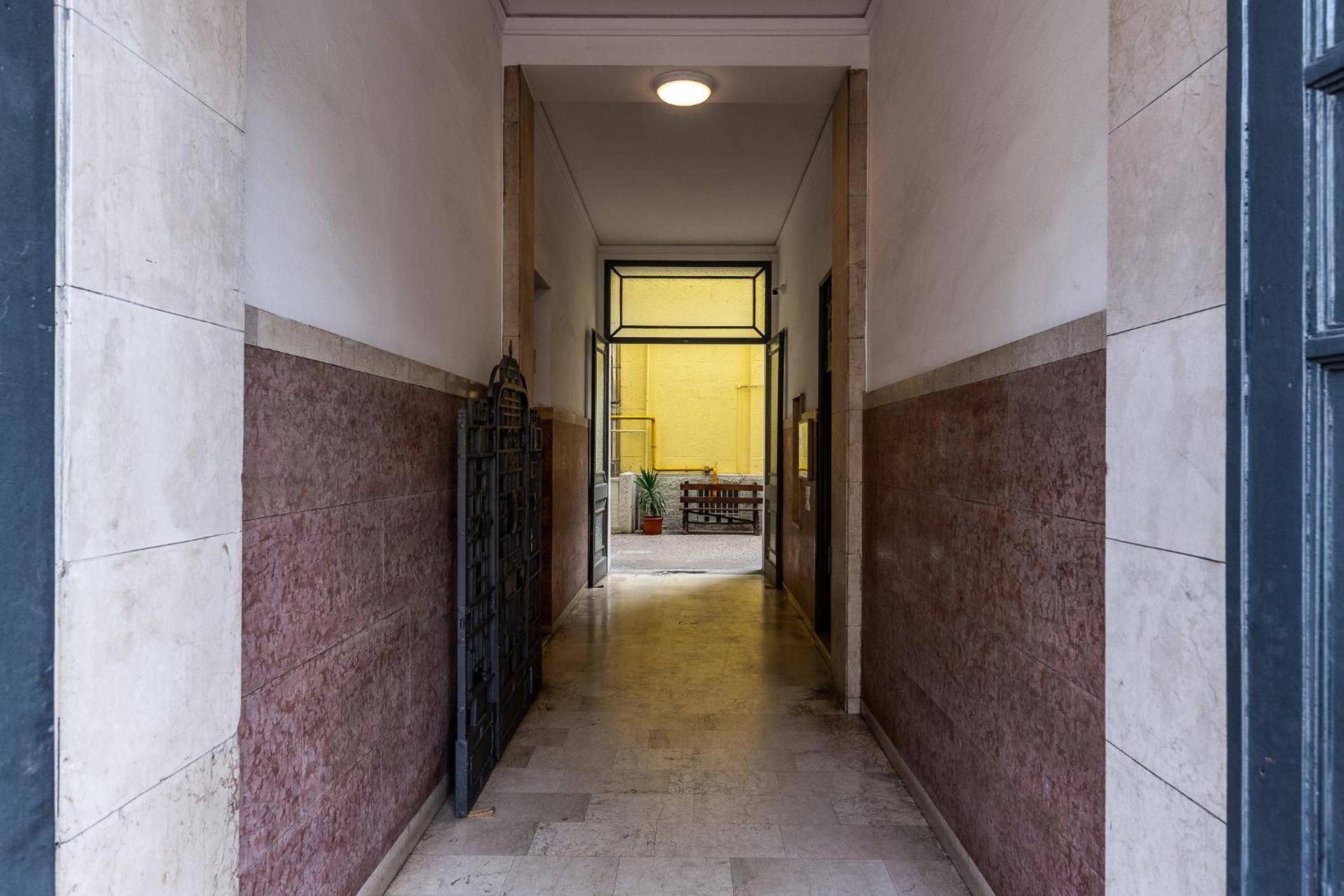 Luxury Apartment - Near Stazione Centrale