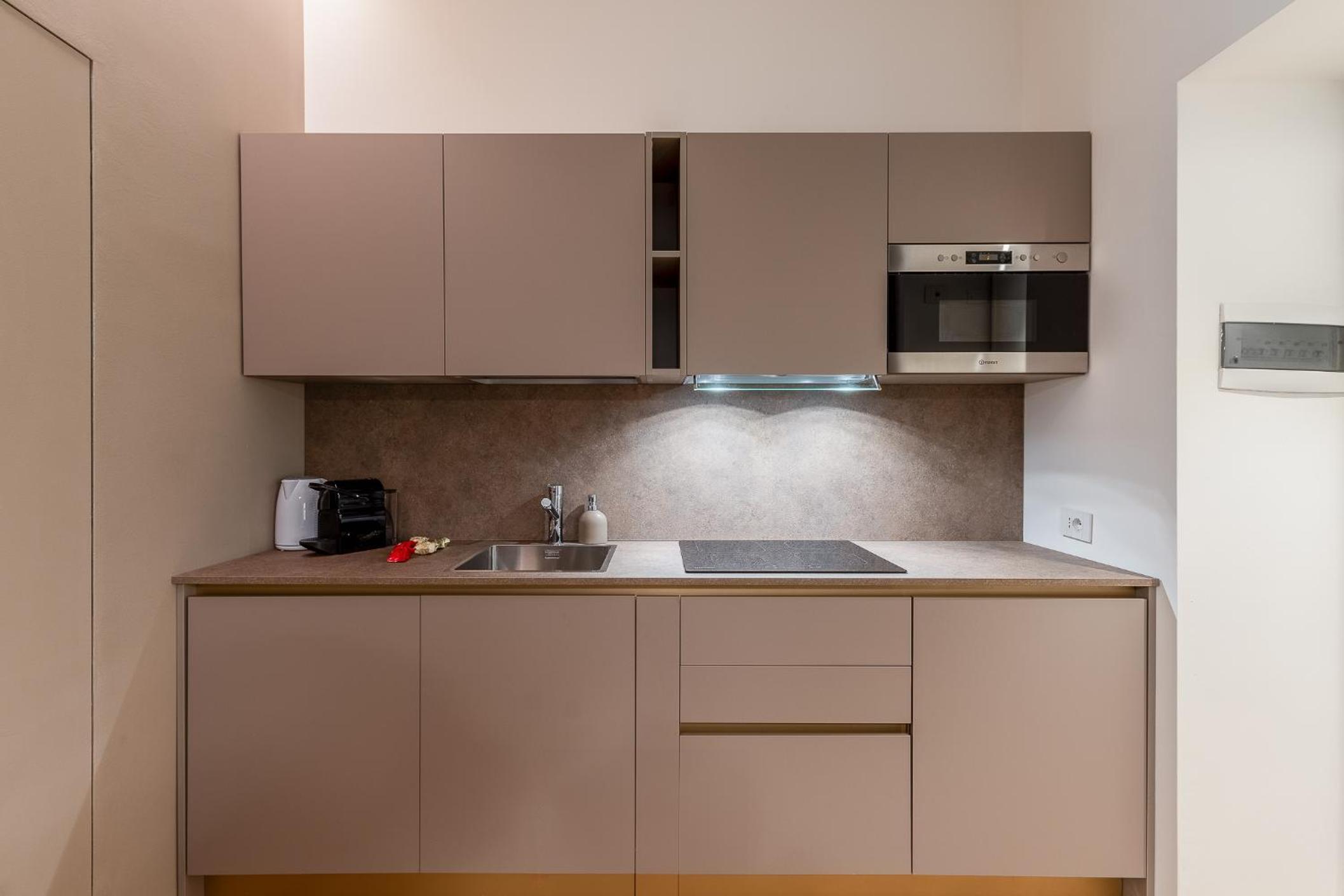 Luxury Apartment - Near Stazione Centrale