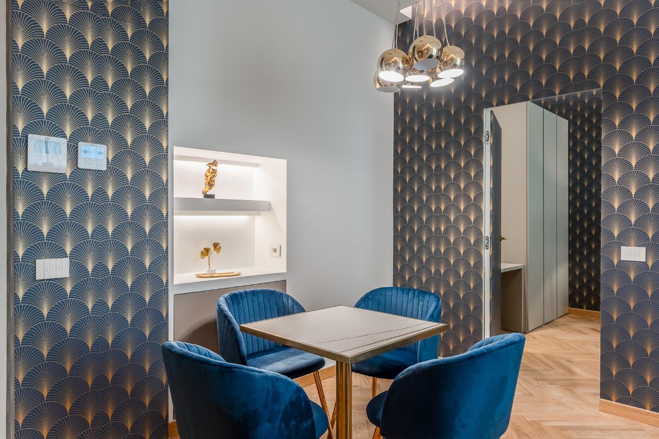Luxury Apartment - Near Stazione Centrale