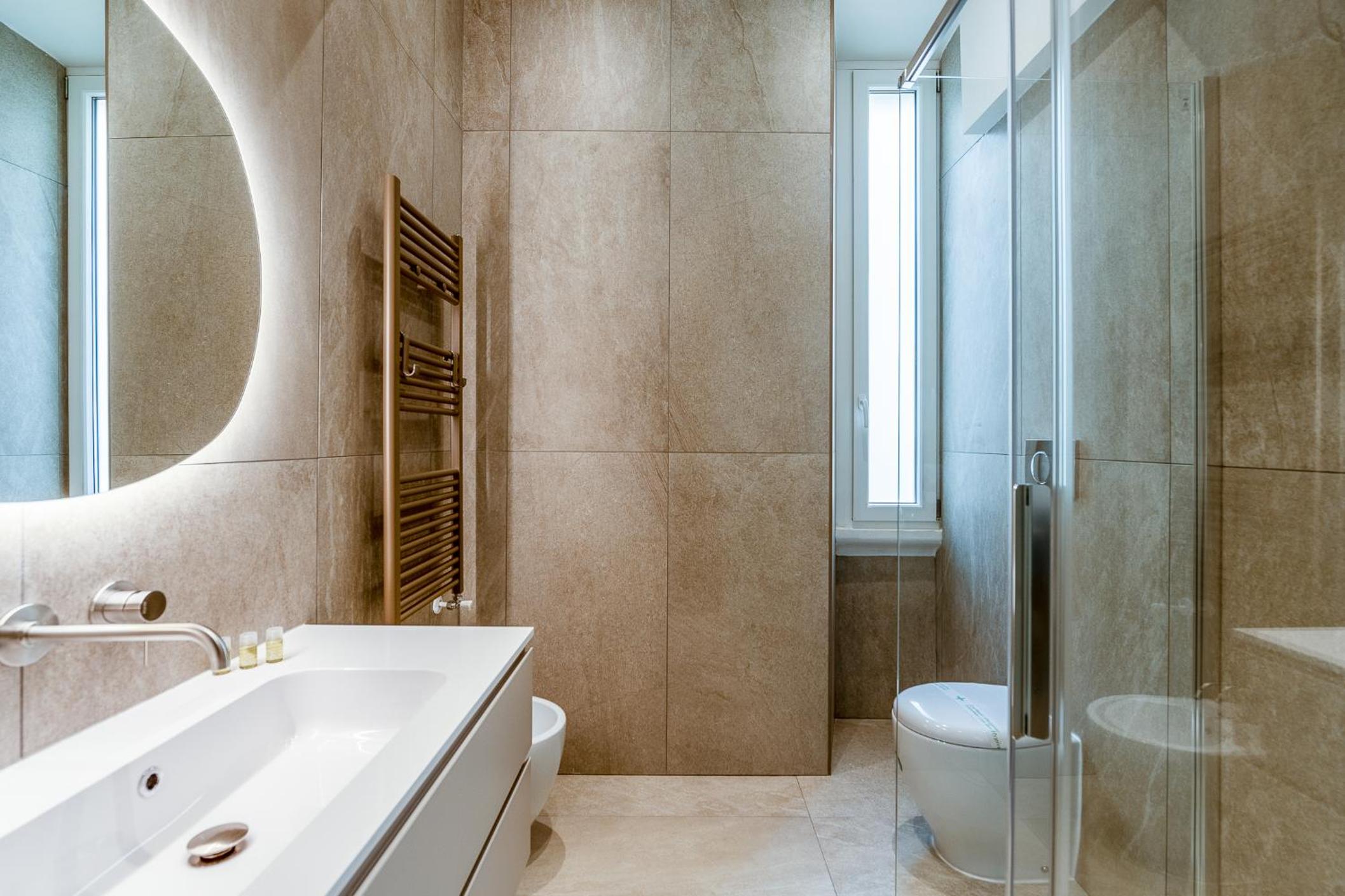 Luxury Apartment - Near Stazione Centrale