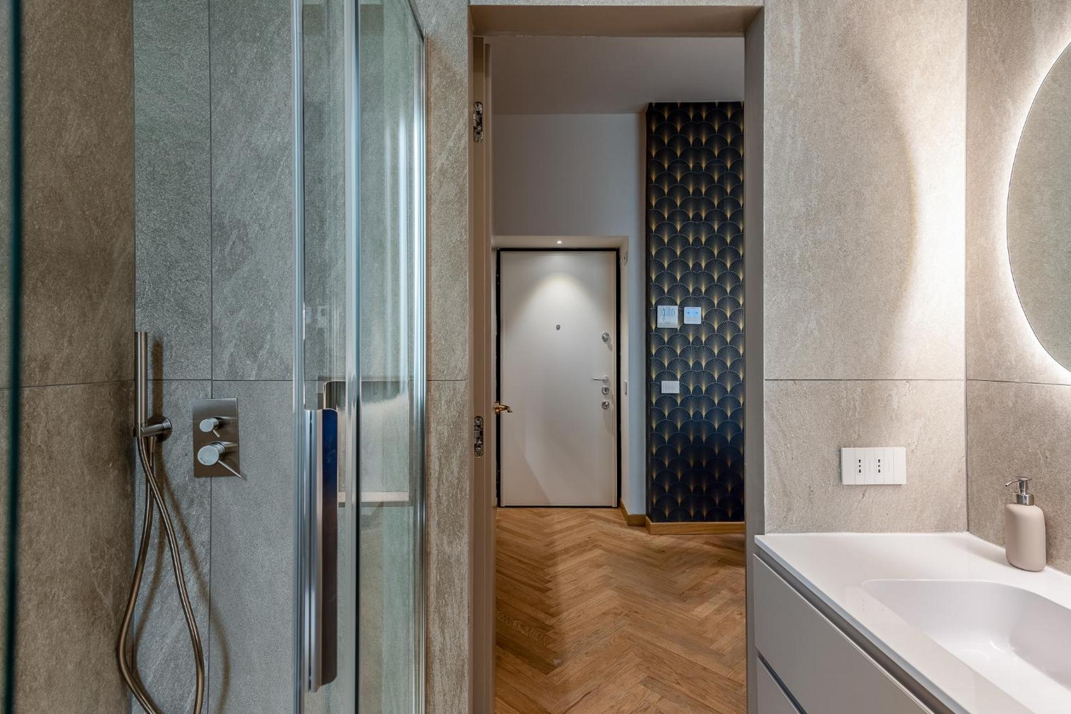Luxury Apartment - Near Stazione Centrale