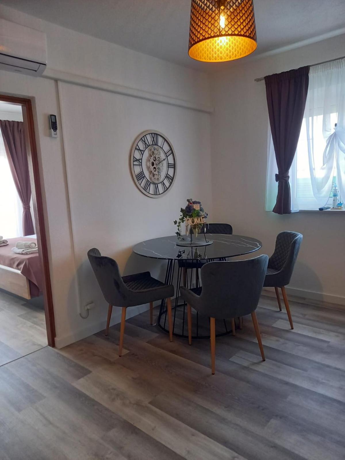 Apartmani Delač view 3
