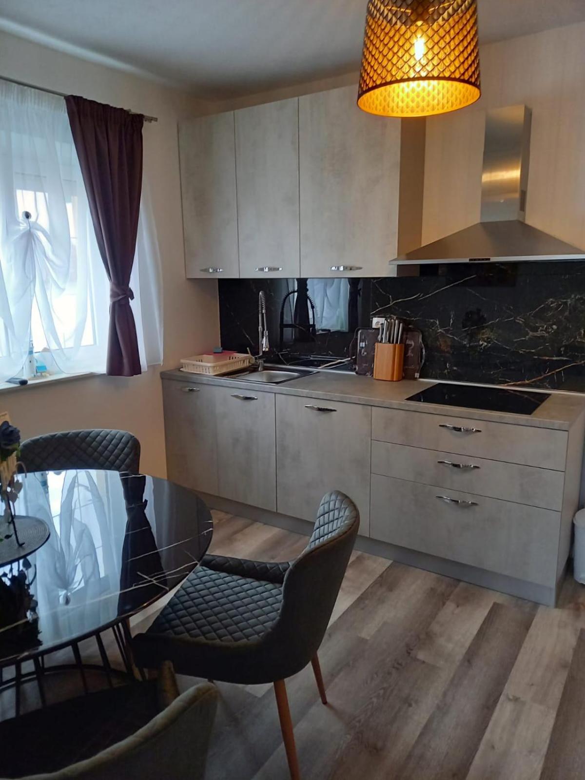 Apartmani Delač view 2