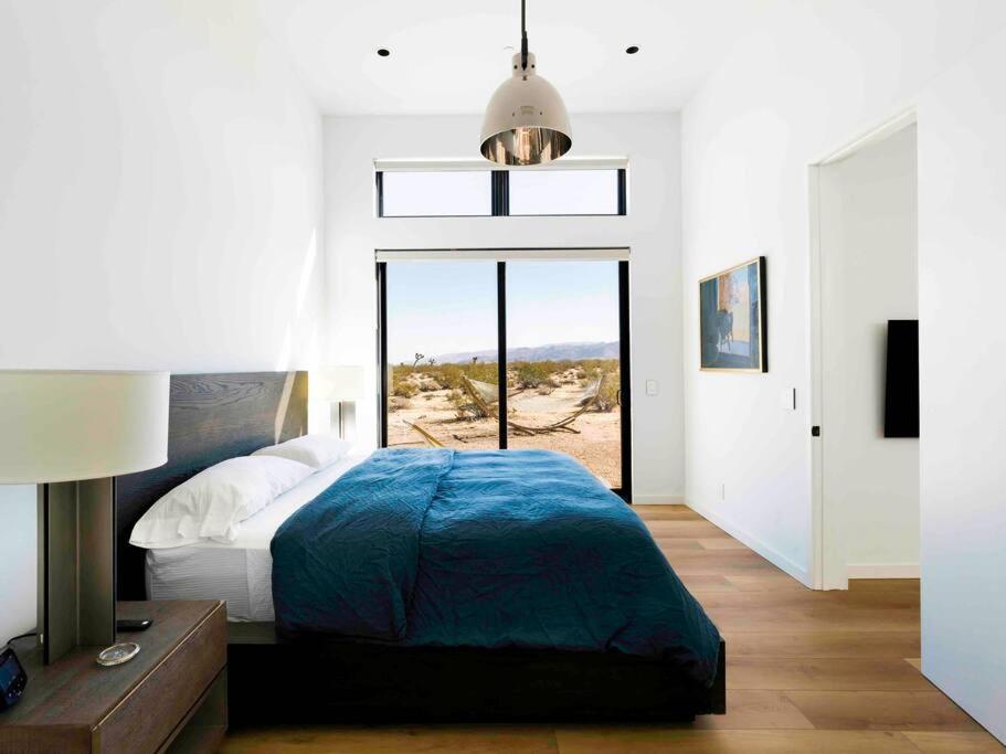 Skyview Modern House