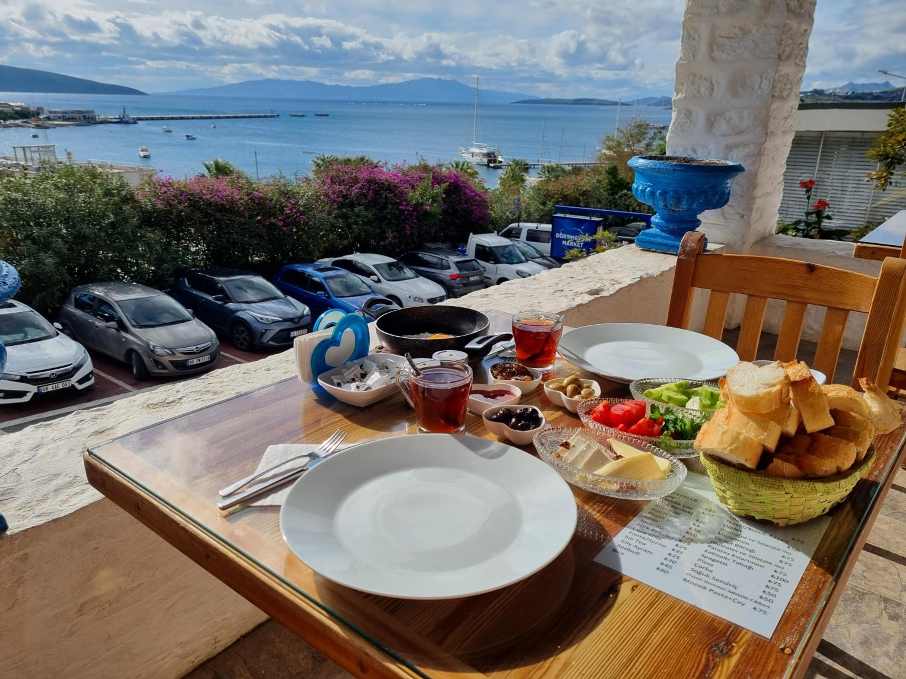Kumbahçe Fethiye Hanım Pansiyon BODRUM