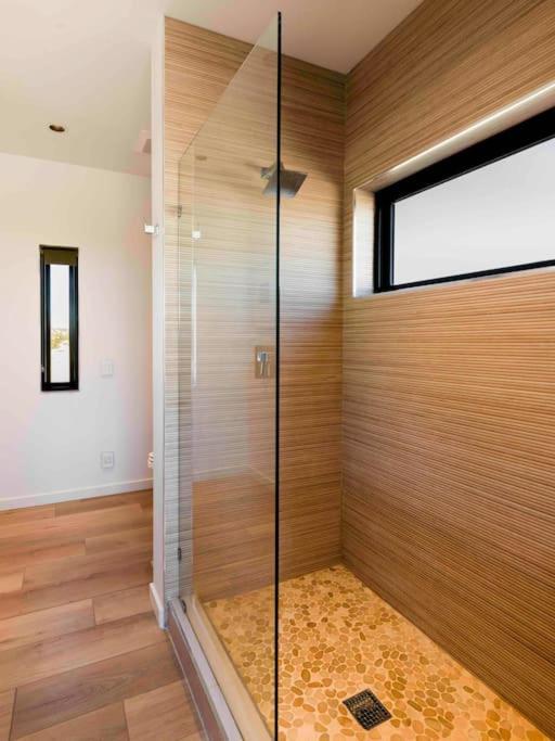 Skyview Modern House