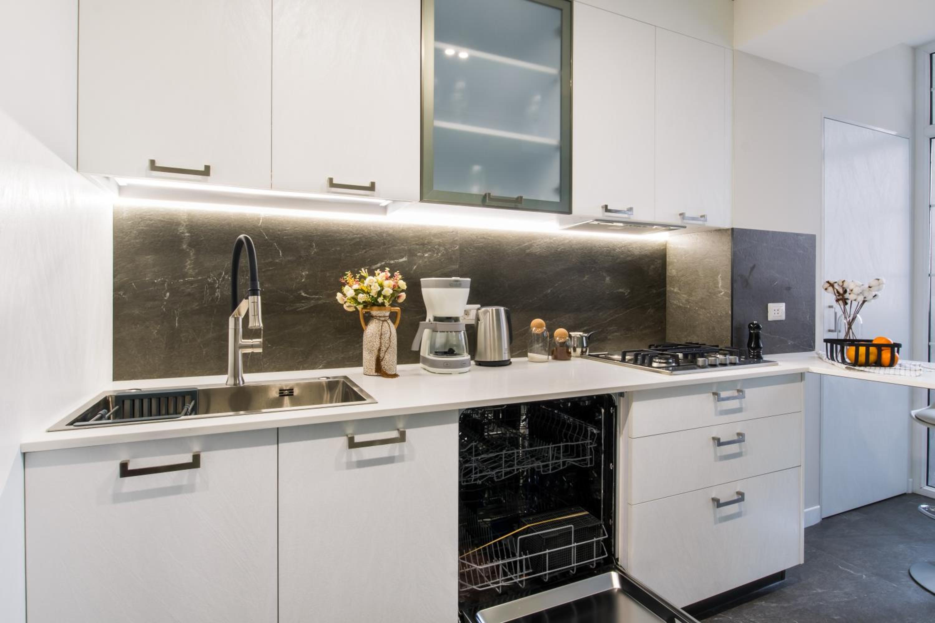 hotelise l Magenta Apartment