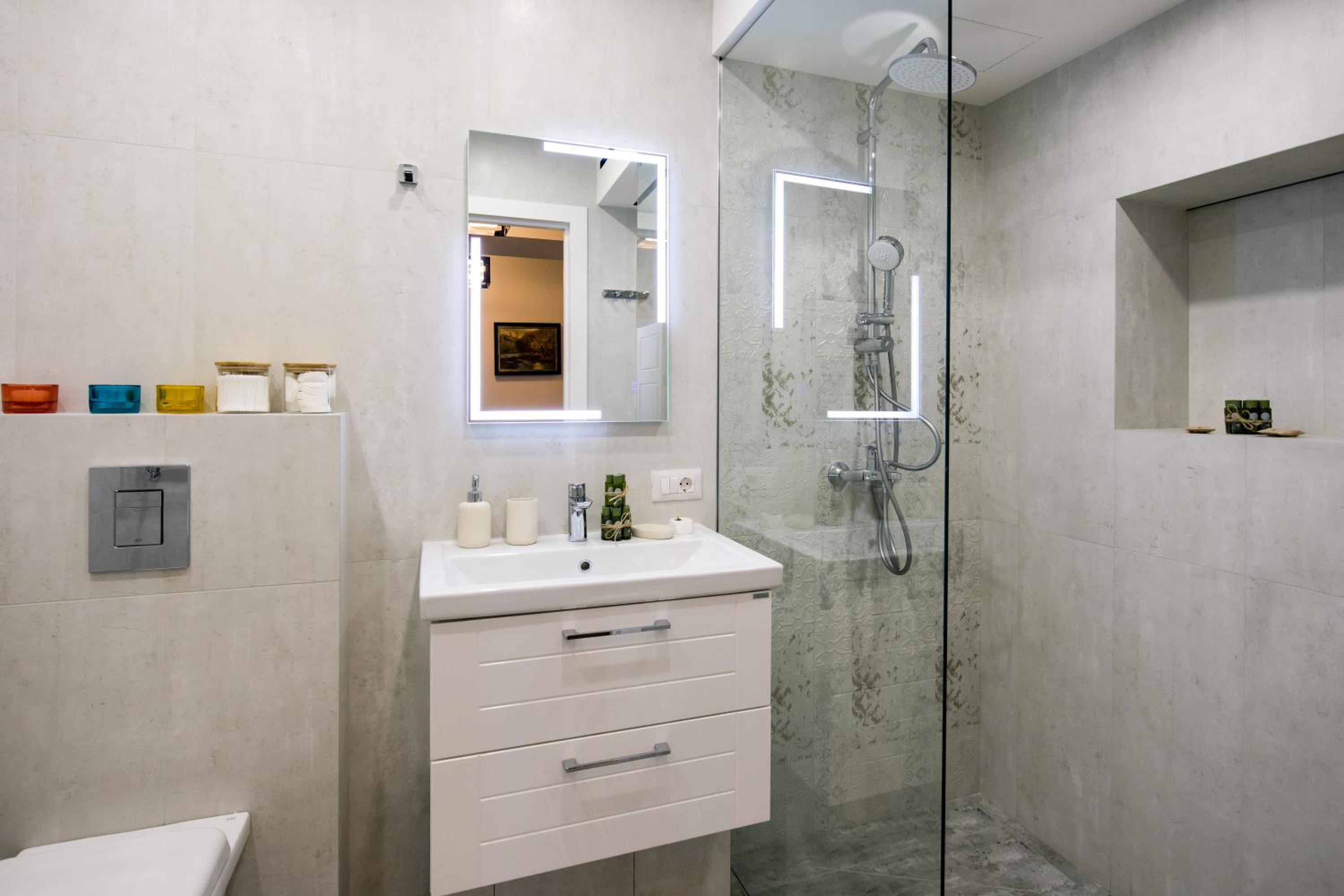 hotelise l Magenta Apartment