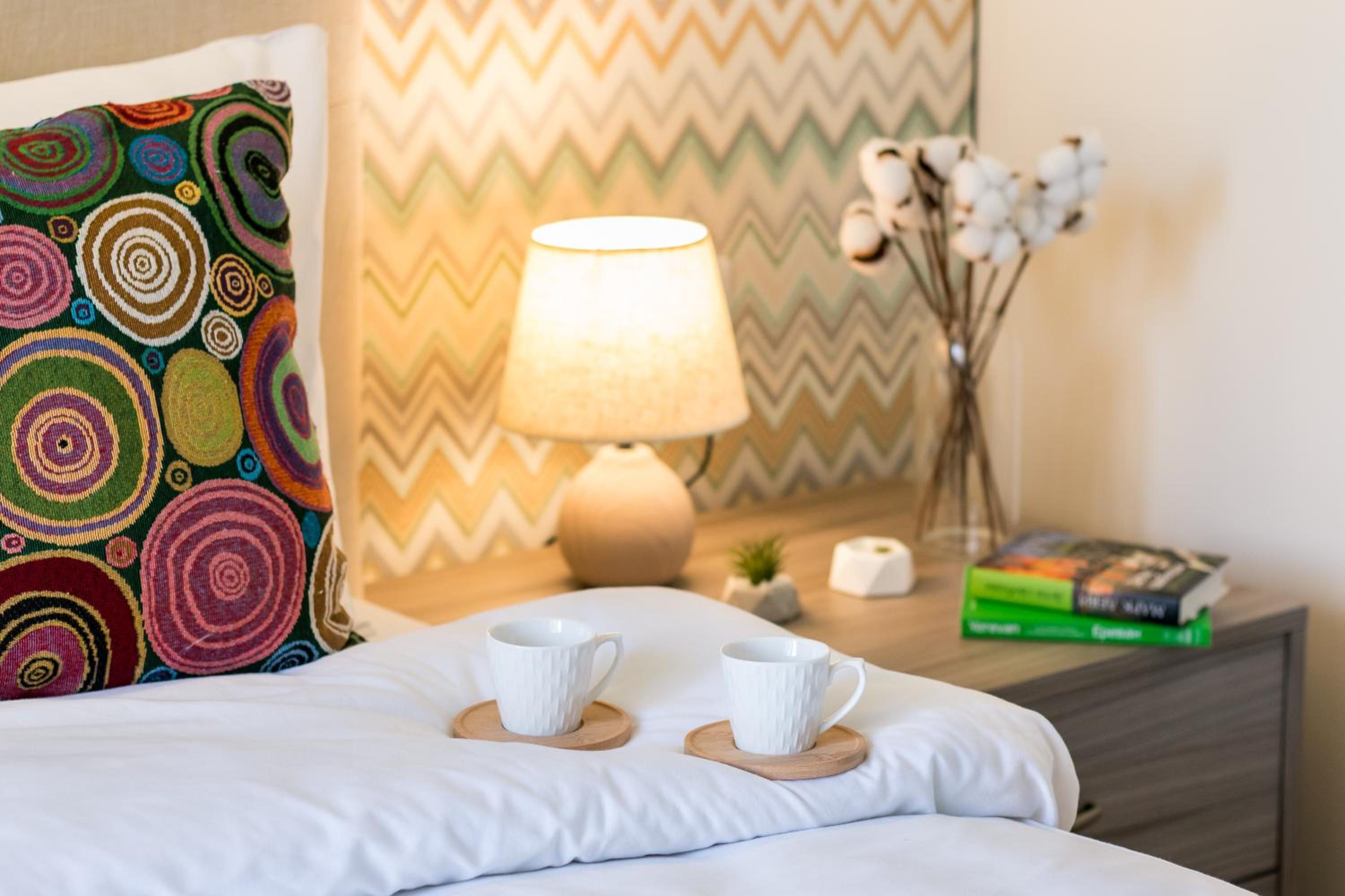 hotelise l Magenta Apartment