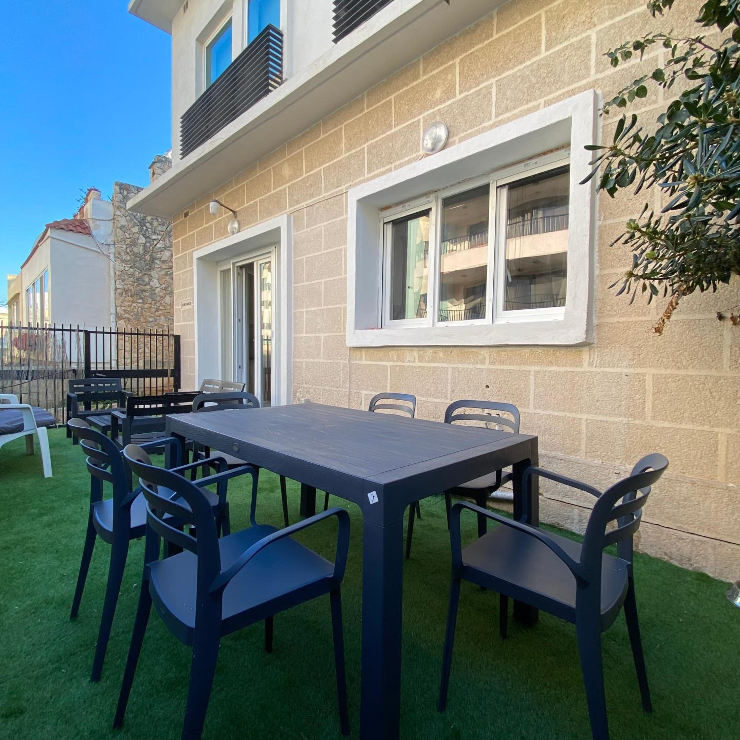 Flat St Julians for 7 people, Spacious and Bright view 5